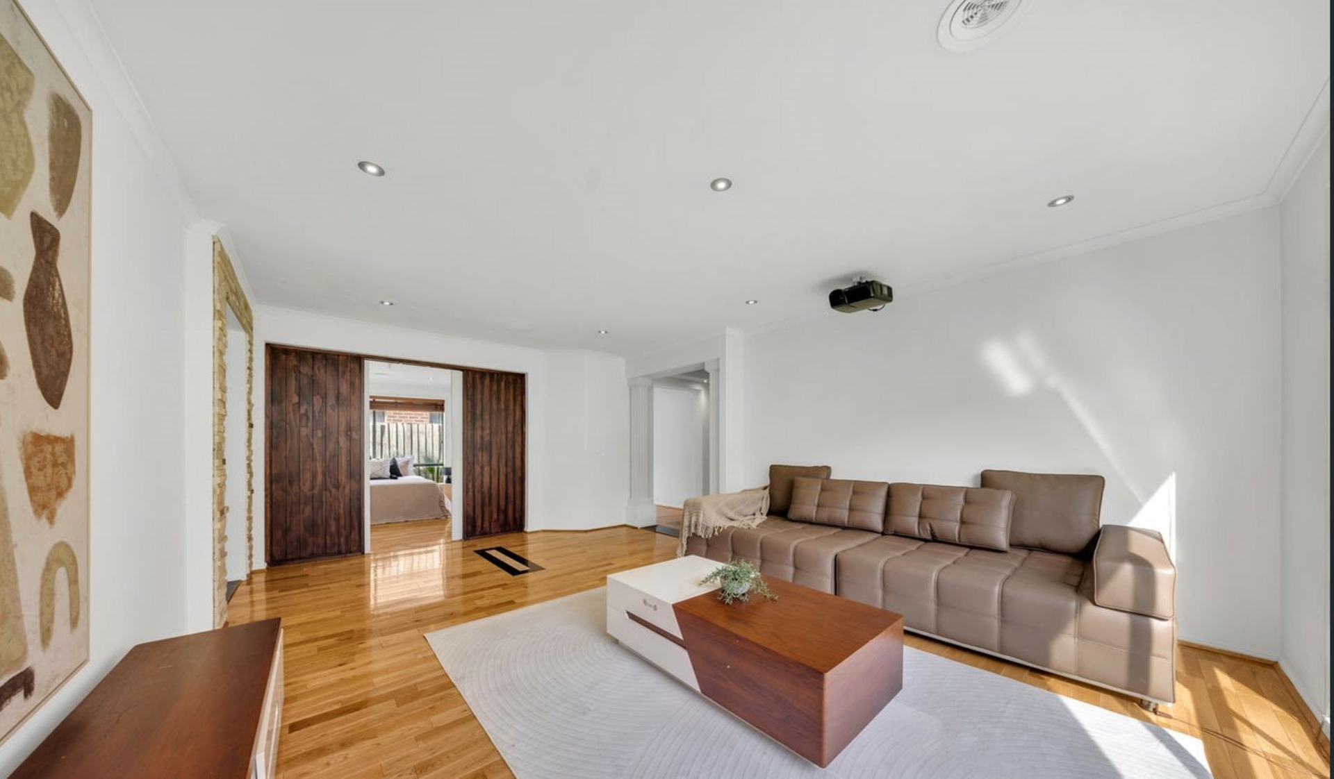 5 Lynbridge Crescent — photo 13 of 28