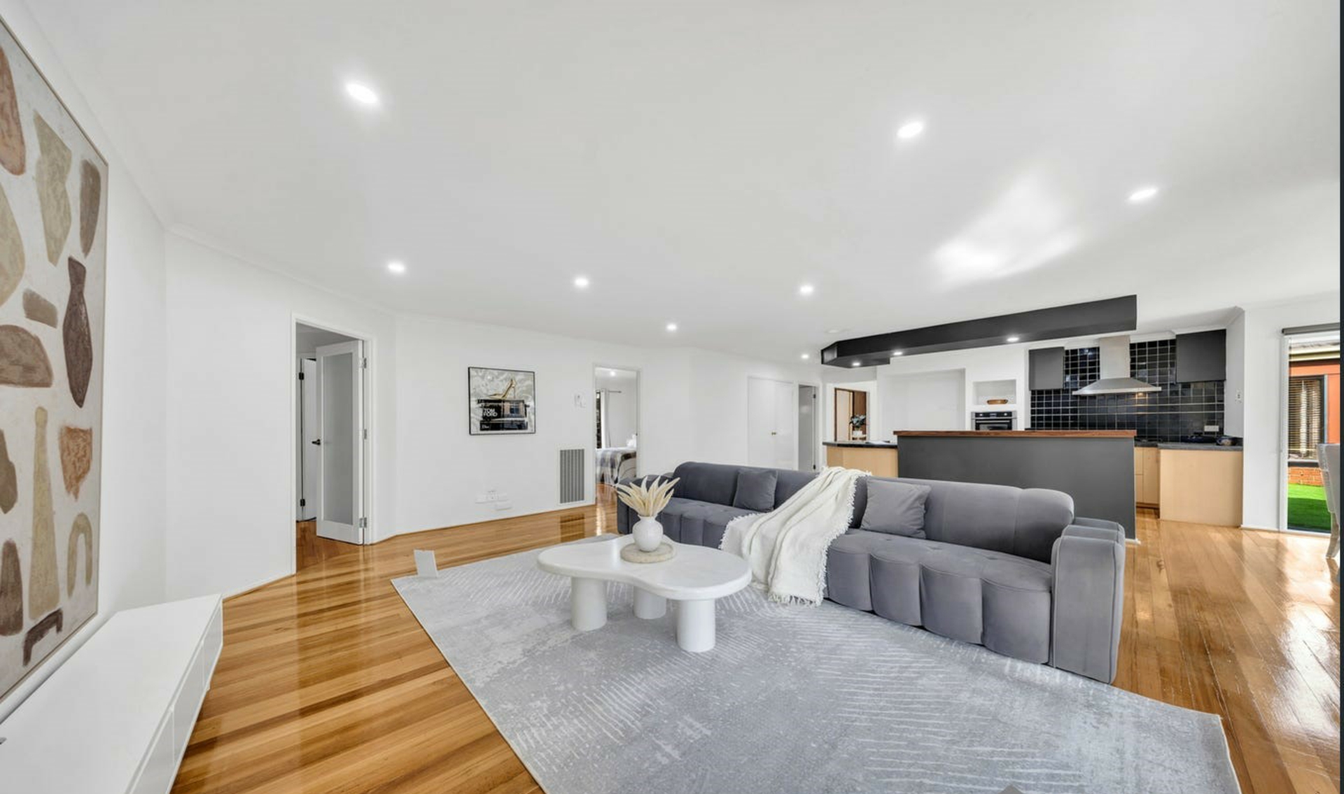 5 Lynbridge Crescent — photo 17 of 28
