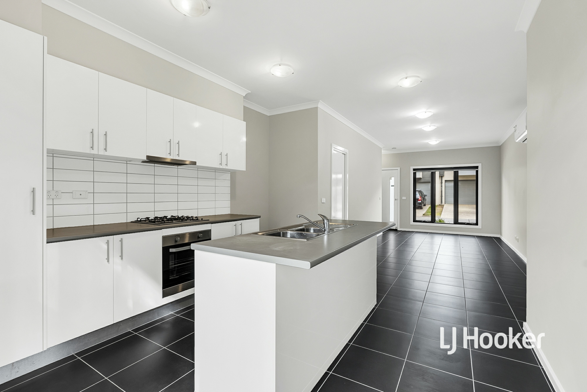 3 Queenie Way — photo 6 of 13