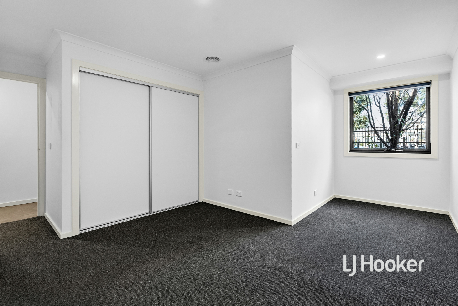 84 Station Street — photo 2 of 14