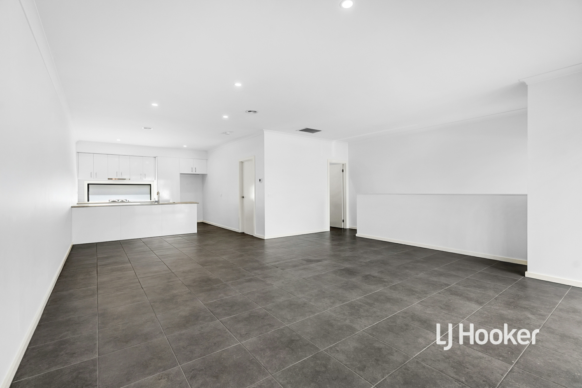 84 Station Street — photo 6 of 14