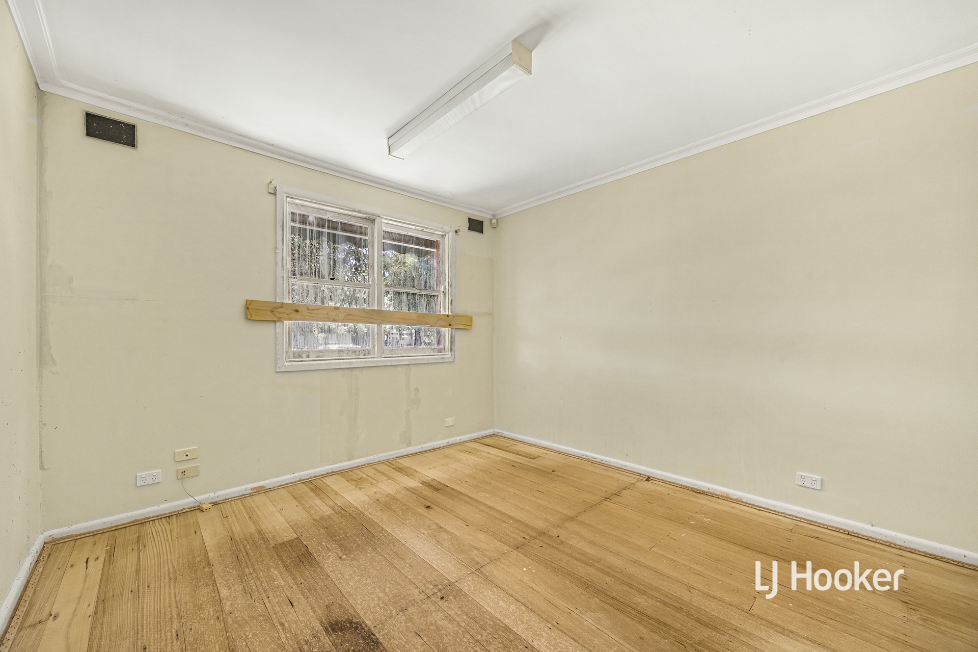 1/13 Mambourin Street — photo 5 of 12