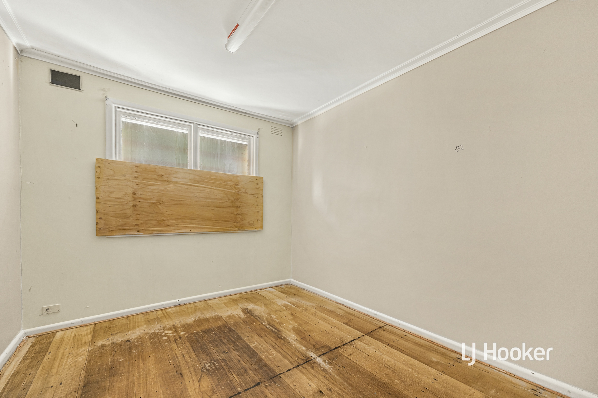 1/13 Mambourin Street — photo 7 of 12