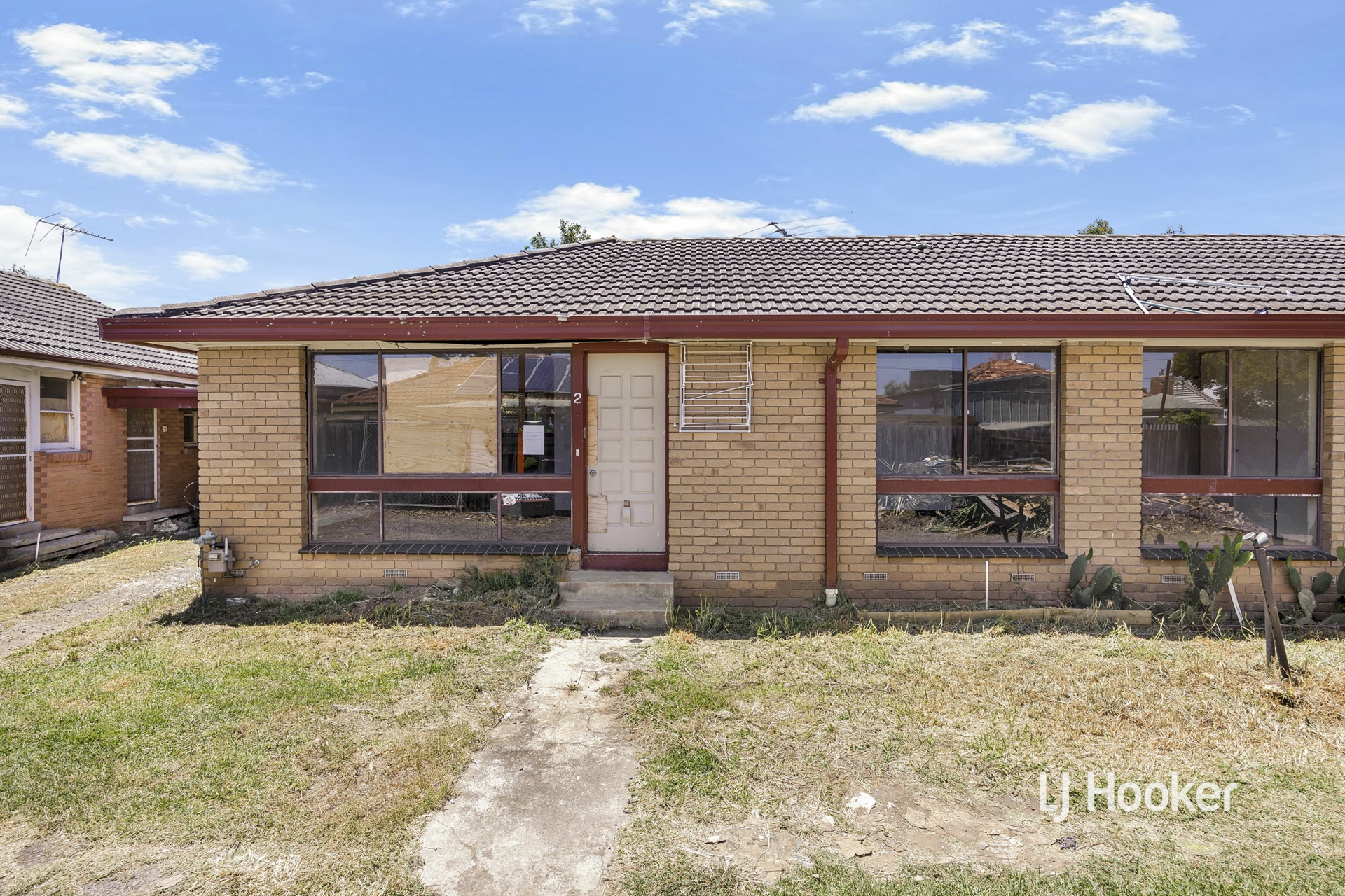 2/13 Mambourin Street — photo from LJ Hooker Point Cook