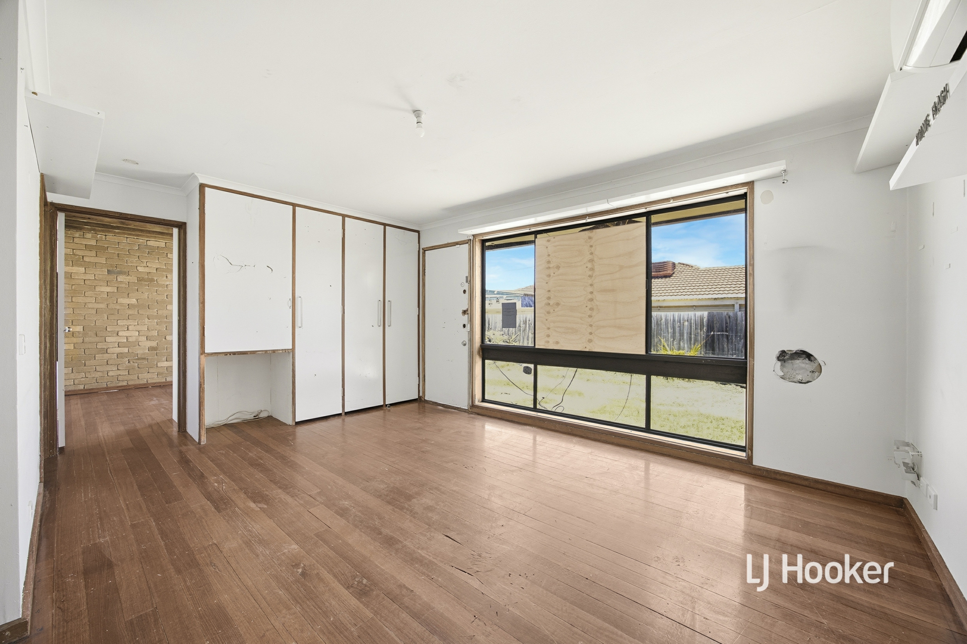 2/13 Mambourin Street — photo 4 of 10