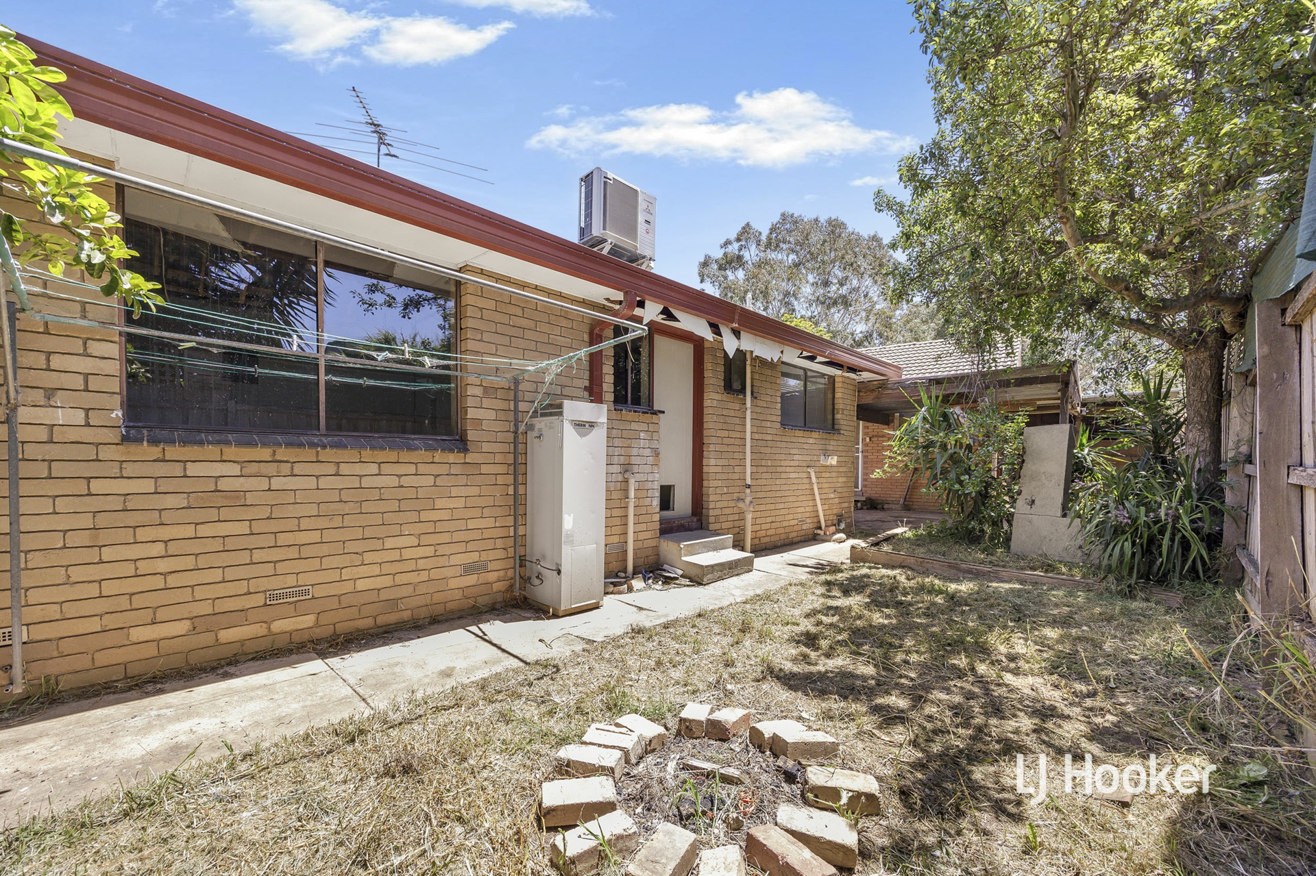 2/13 Mambourin Street — photo 10 of 10