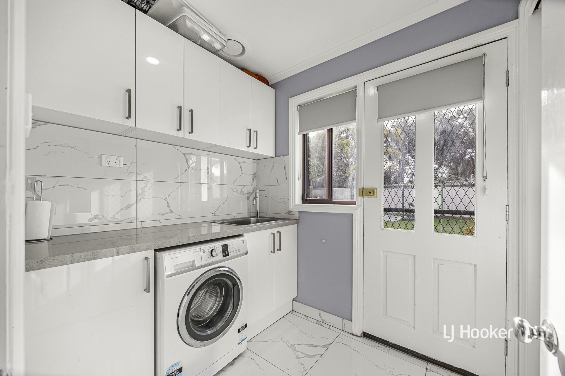 33 Dummett Avenue — photo 13 of 17