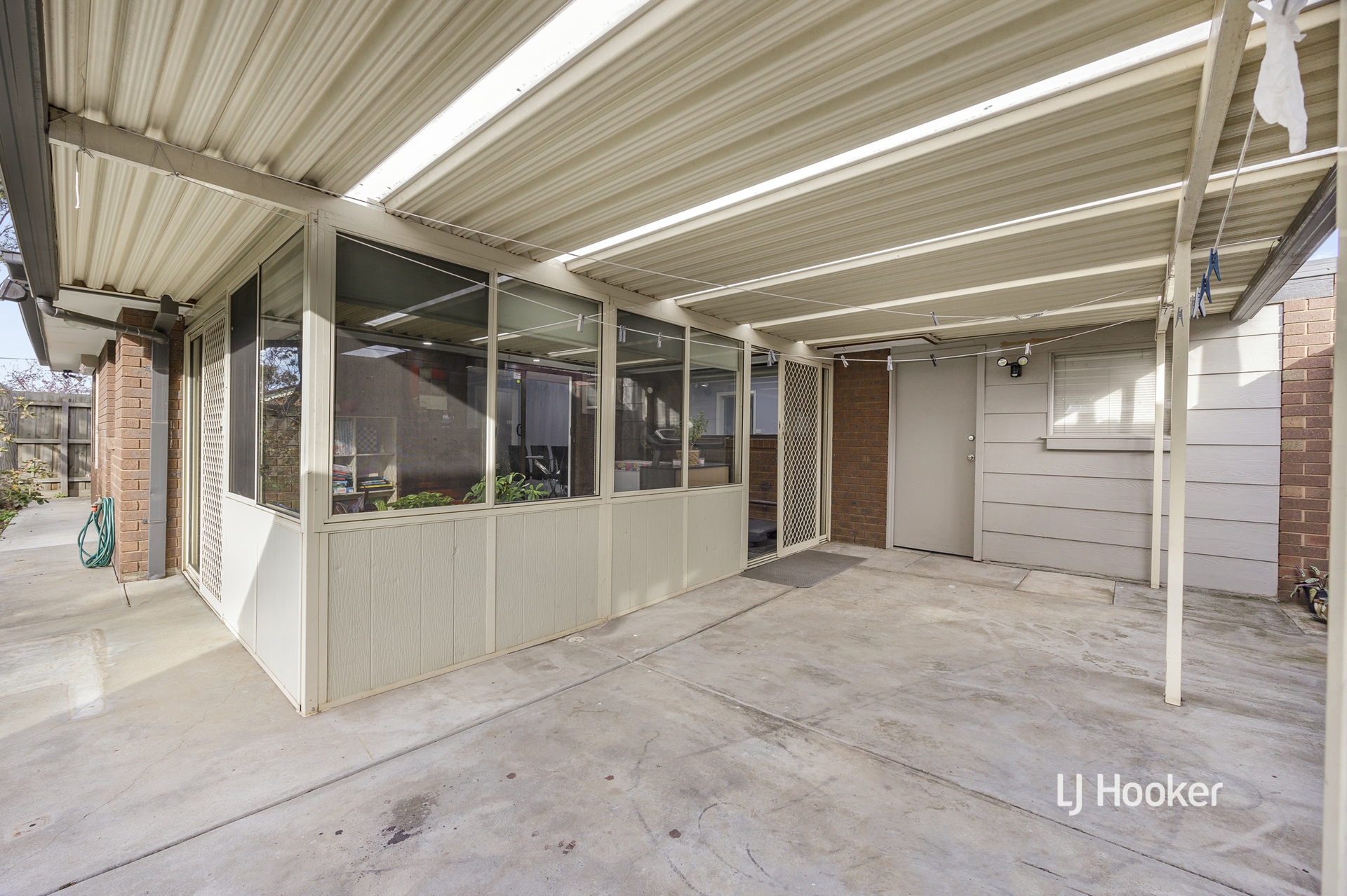 33 Dummett Avenue — photo 15 of 17