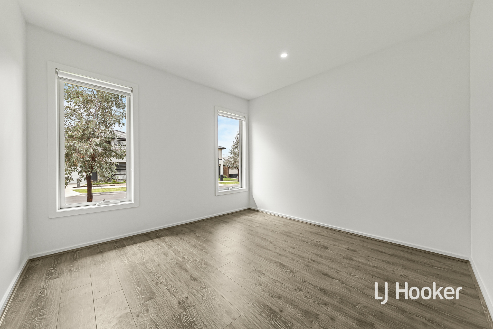 14 Goshawk Road — photo 5 of 21