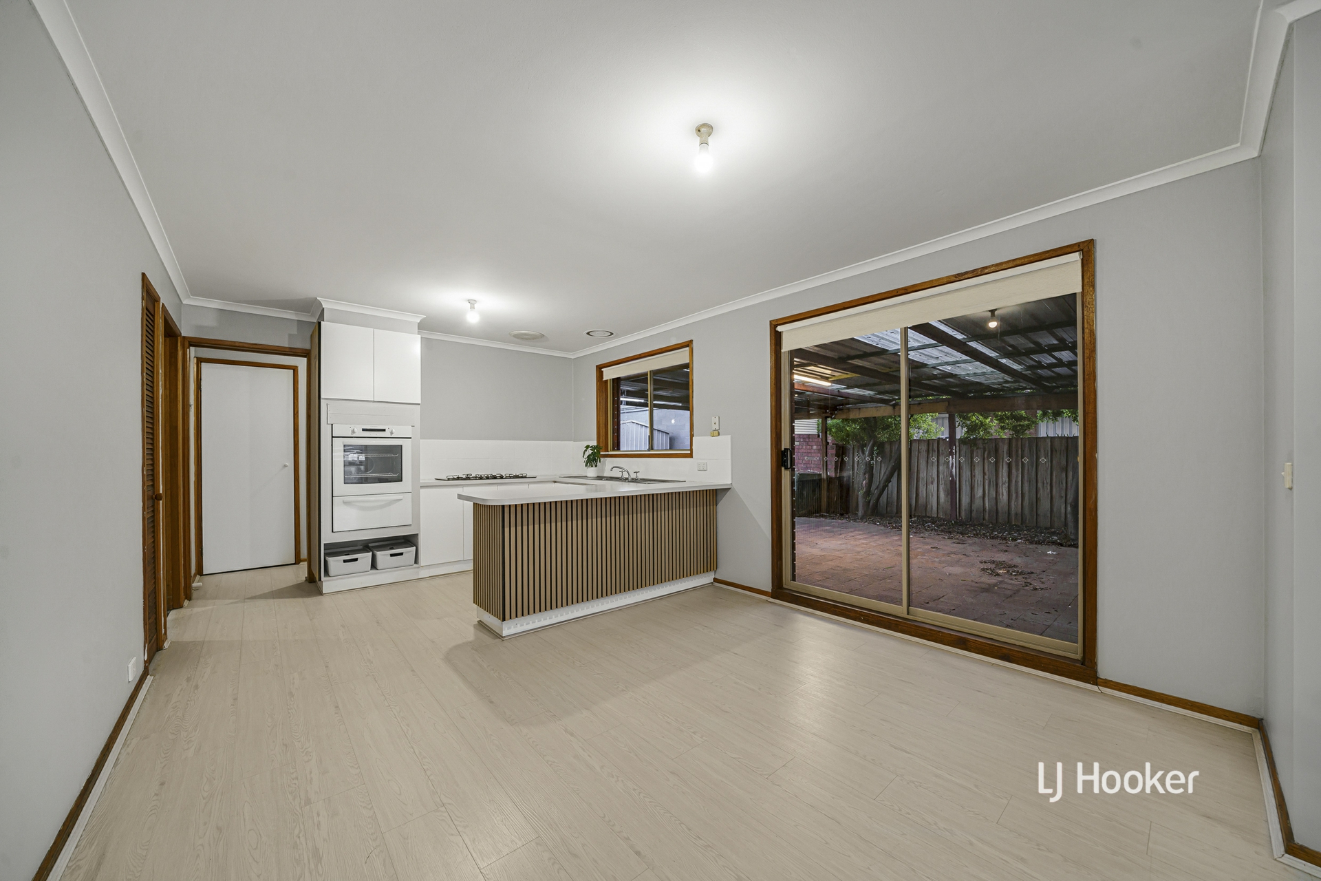 10 Intervale Drive — photo 7 of 16