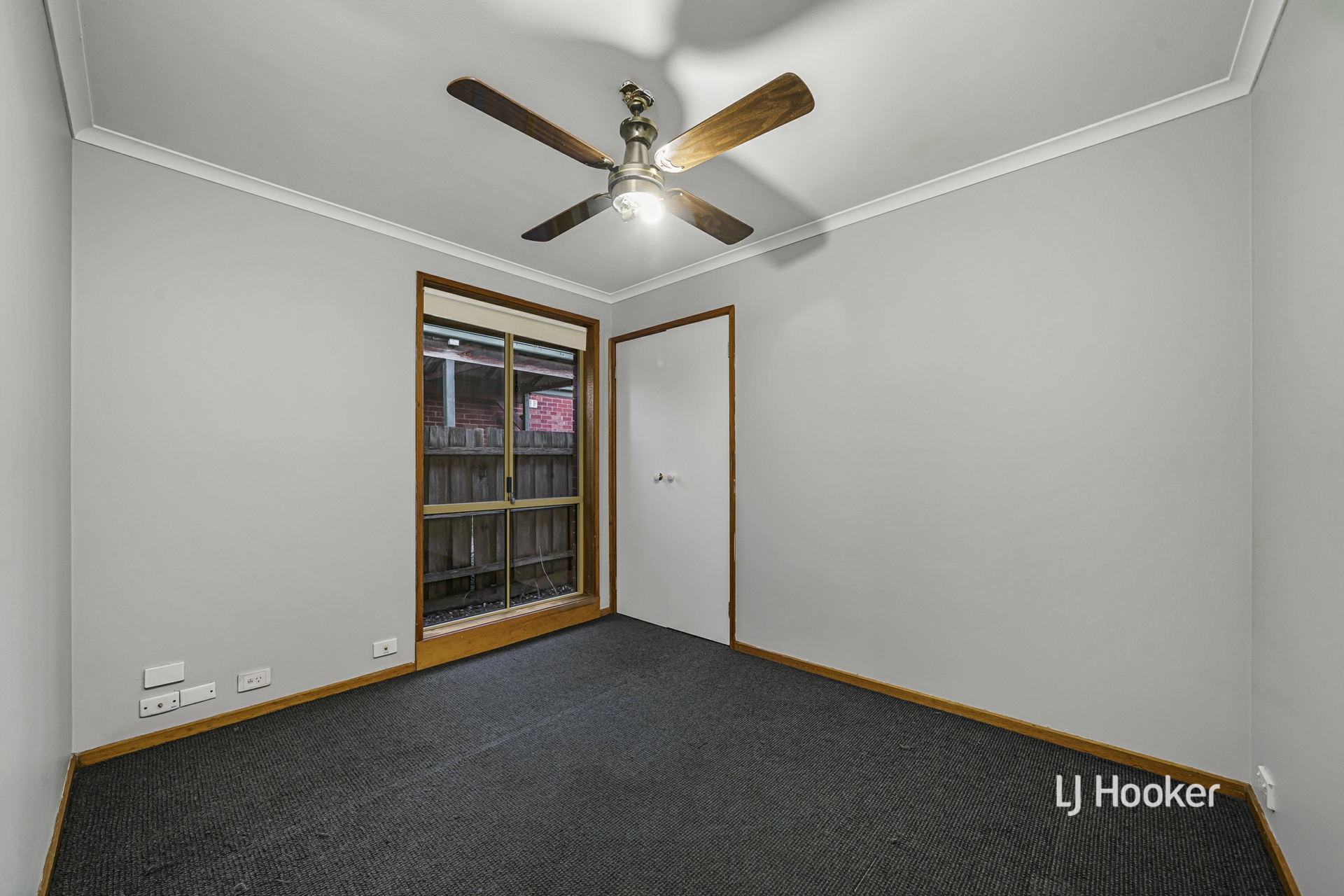 10 Intervale Drive — photo 8 of 16