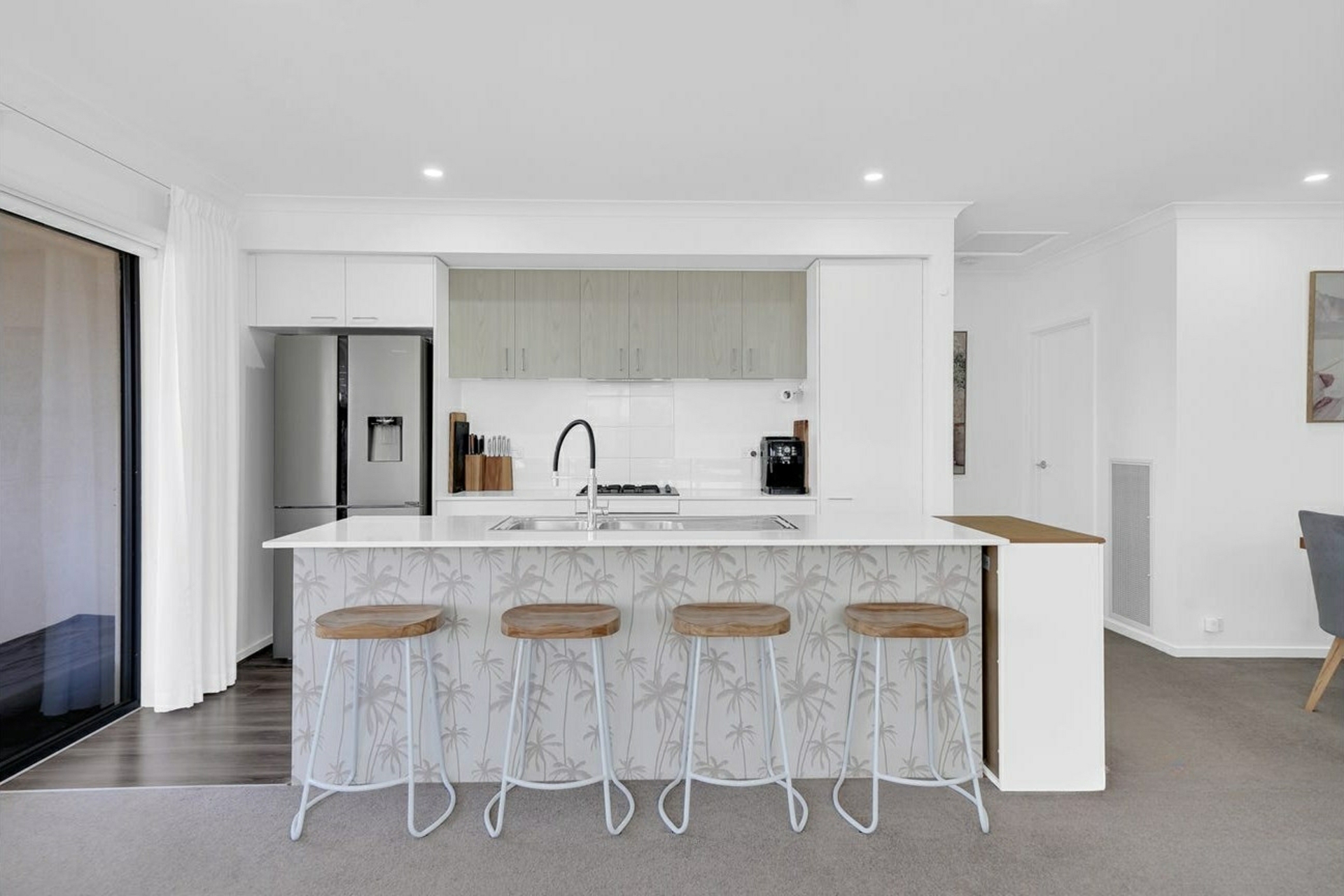 10 Allunga Way — photo 6 of 16