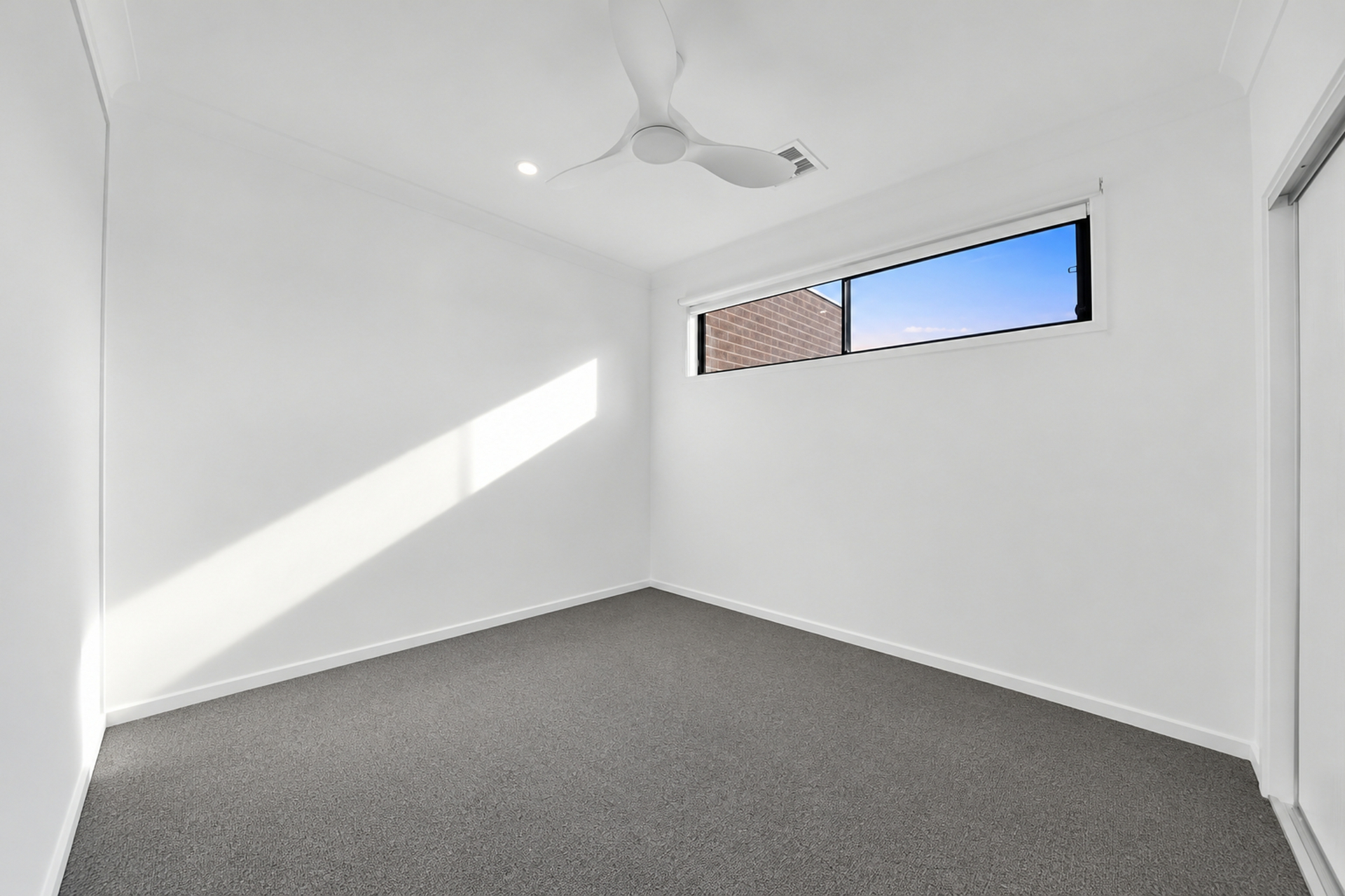 10 Allunga Way — photo 8 of 16