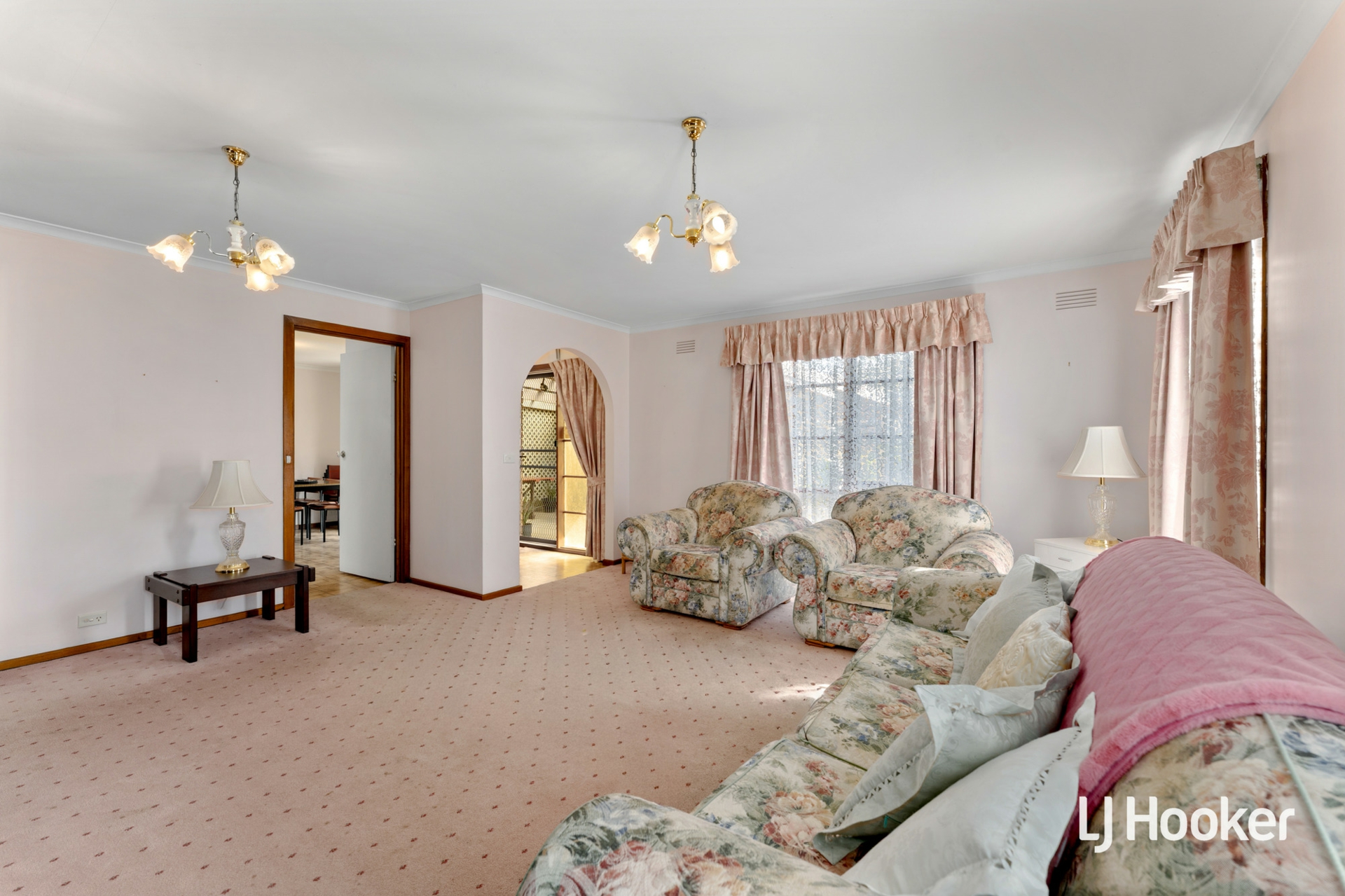 32 Bellbridge Drive — photo 5 of 15