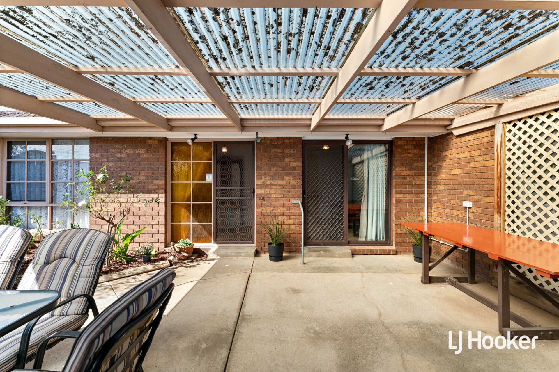 32 Bellbridge Drive — photo 13 of 15