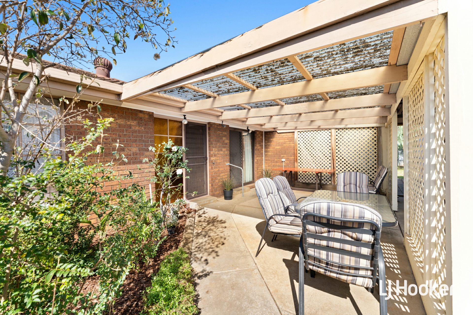 32 Bellbridge Drive — photo 14 of 15