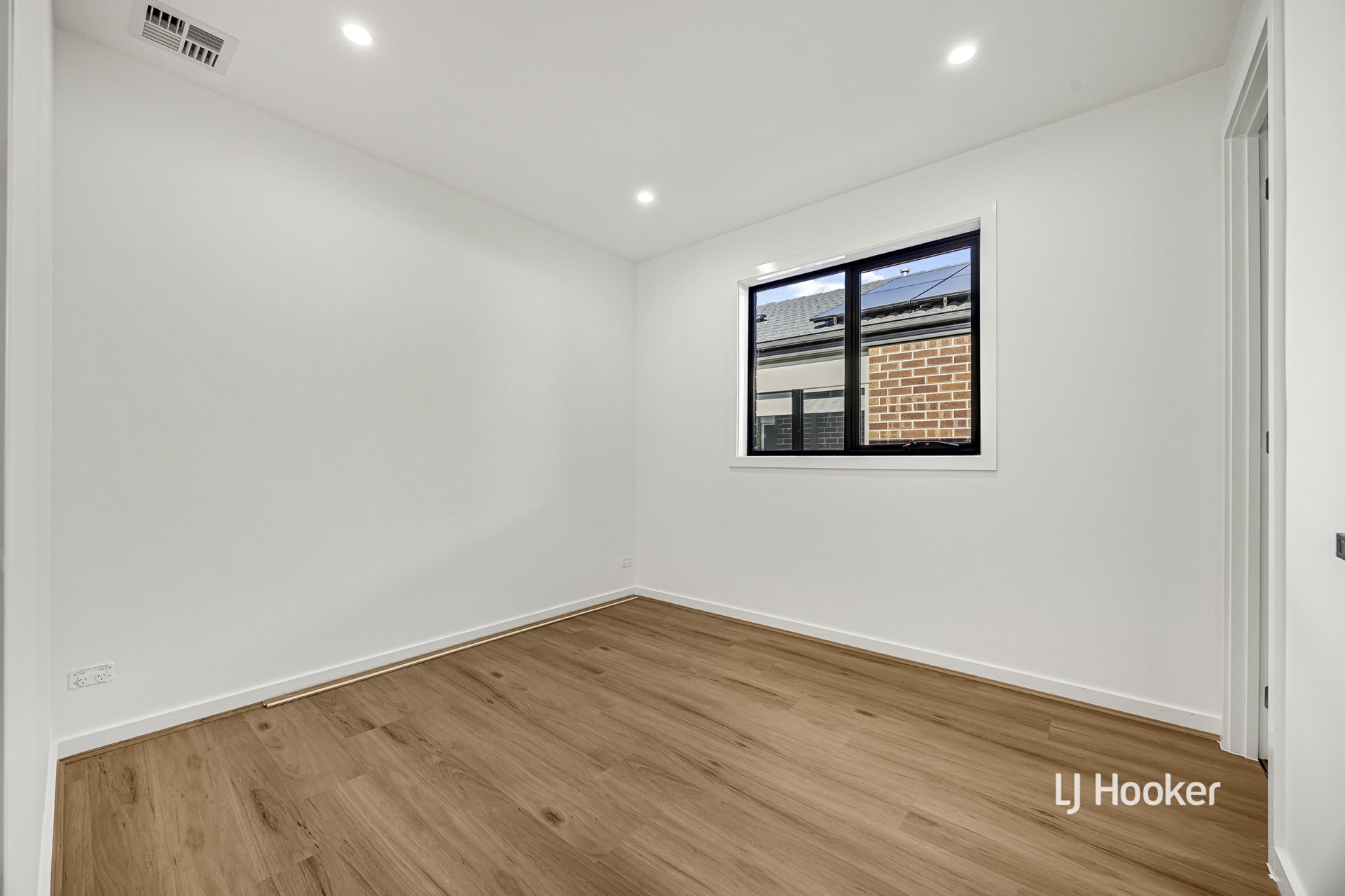 8 Tane Street — photo 7 of 14