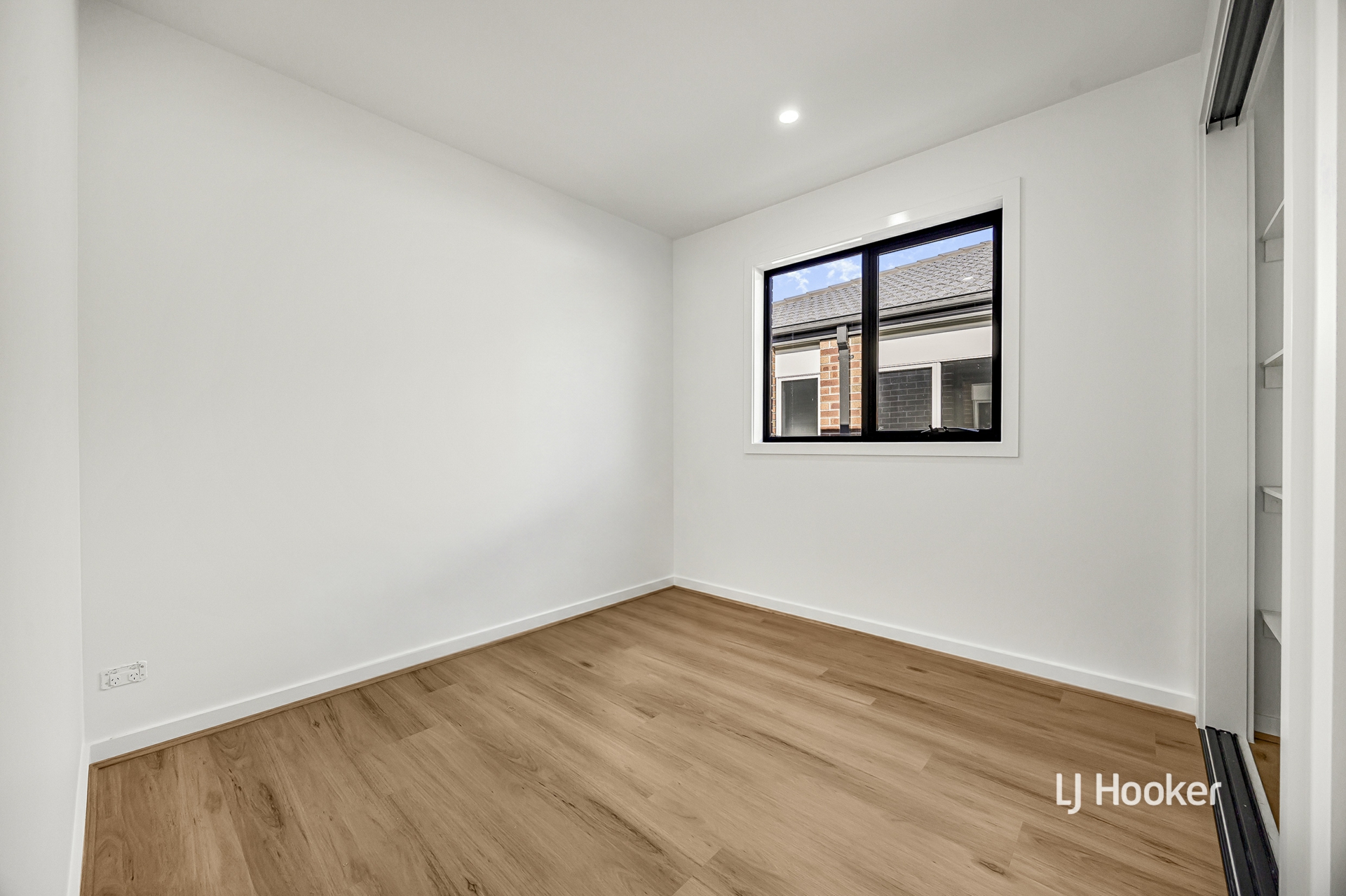8 Tane Street — photo 9 of 14