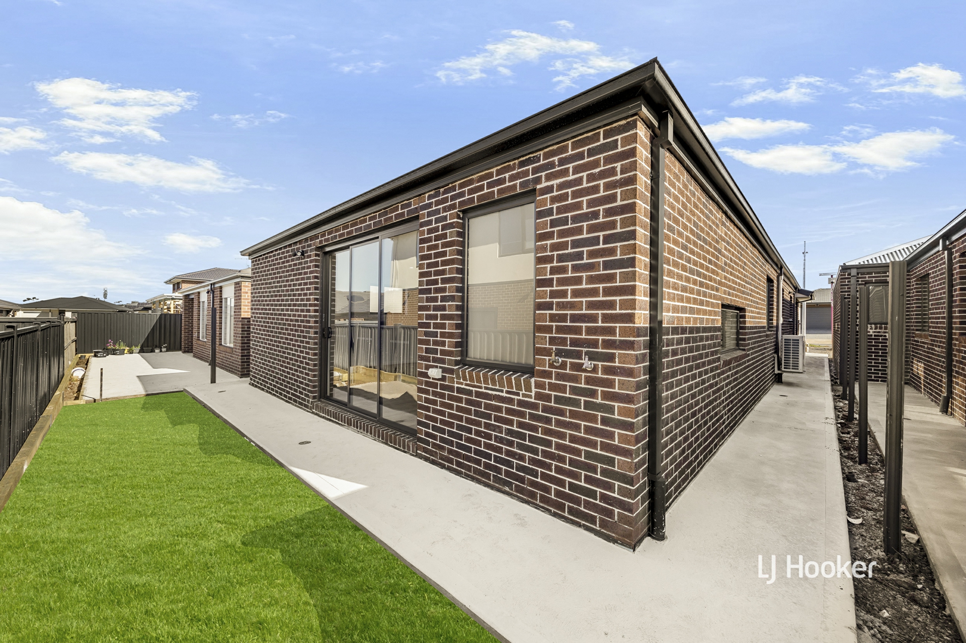 8 Tane Street — photo 14 of 14