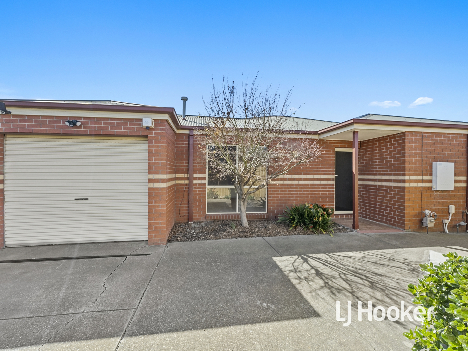 2/45 Songlark Crescent — photo from LJ Hooker Point Cook