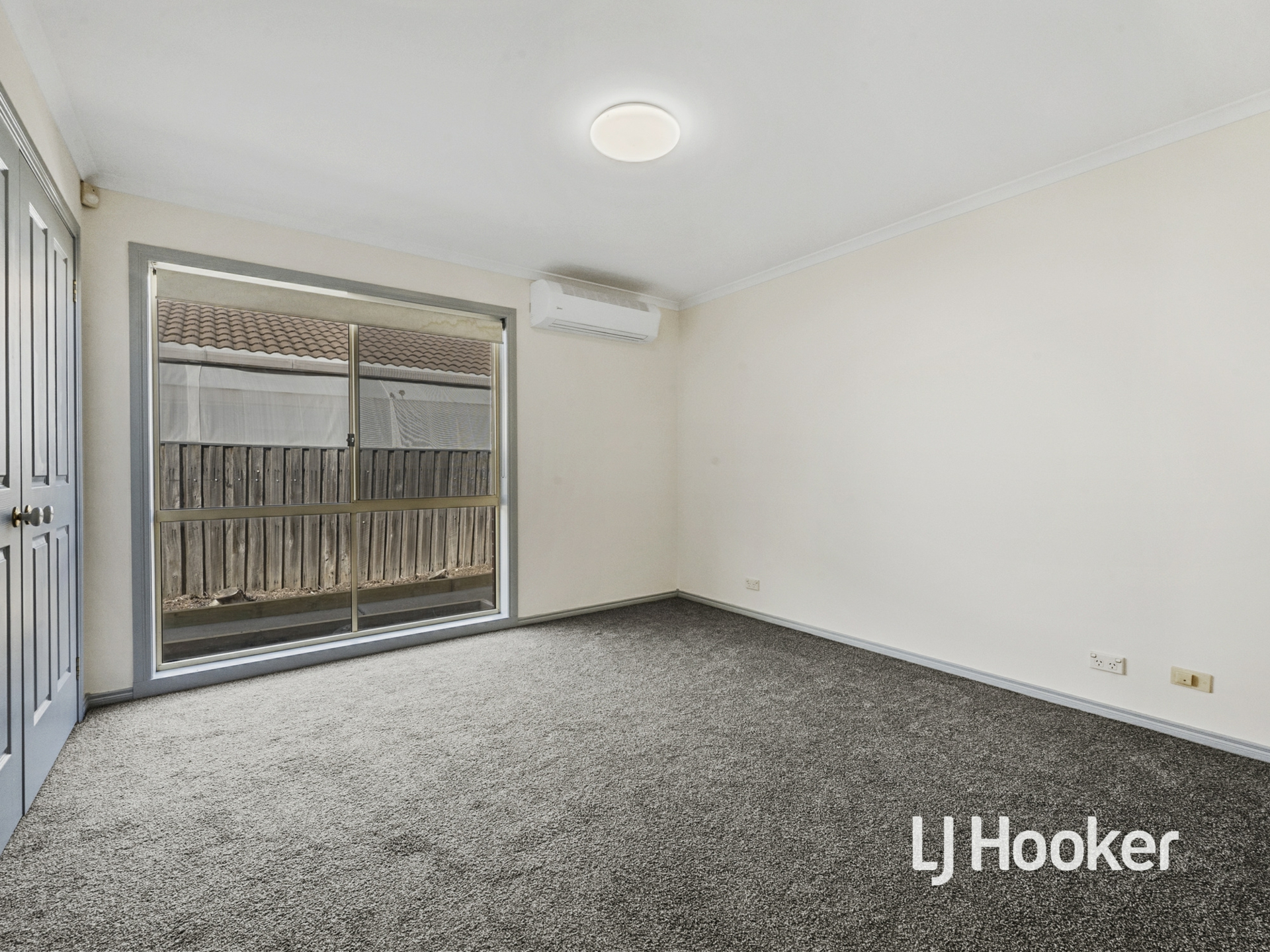 2/45 Songlark Crescent — photo 6 of 8