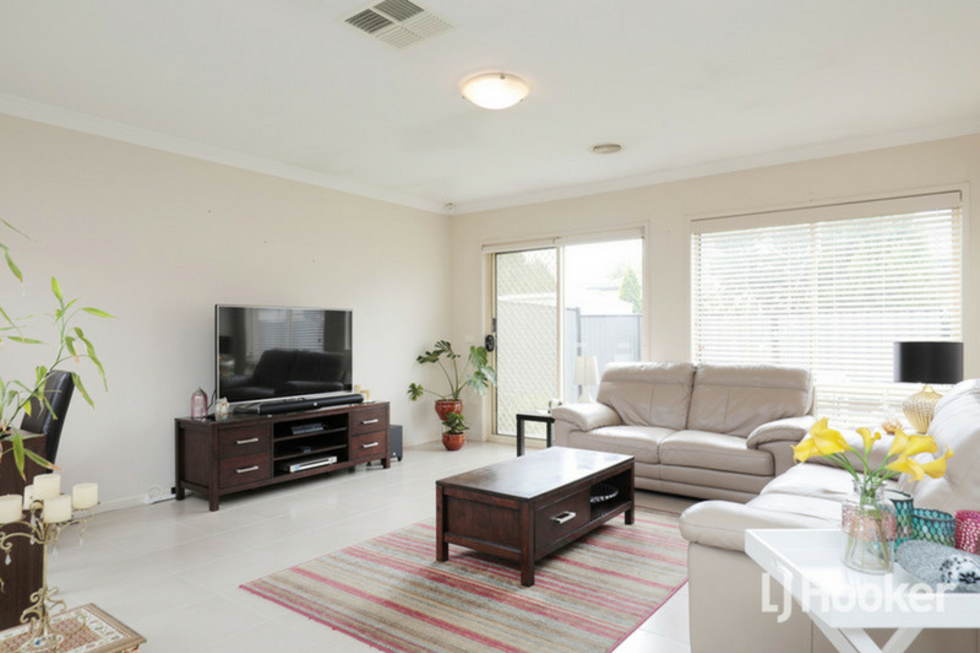 33 Florey Avenue — photo 2 of 5