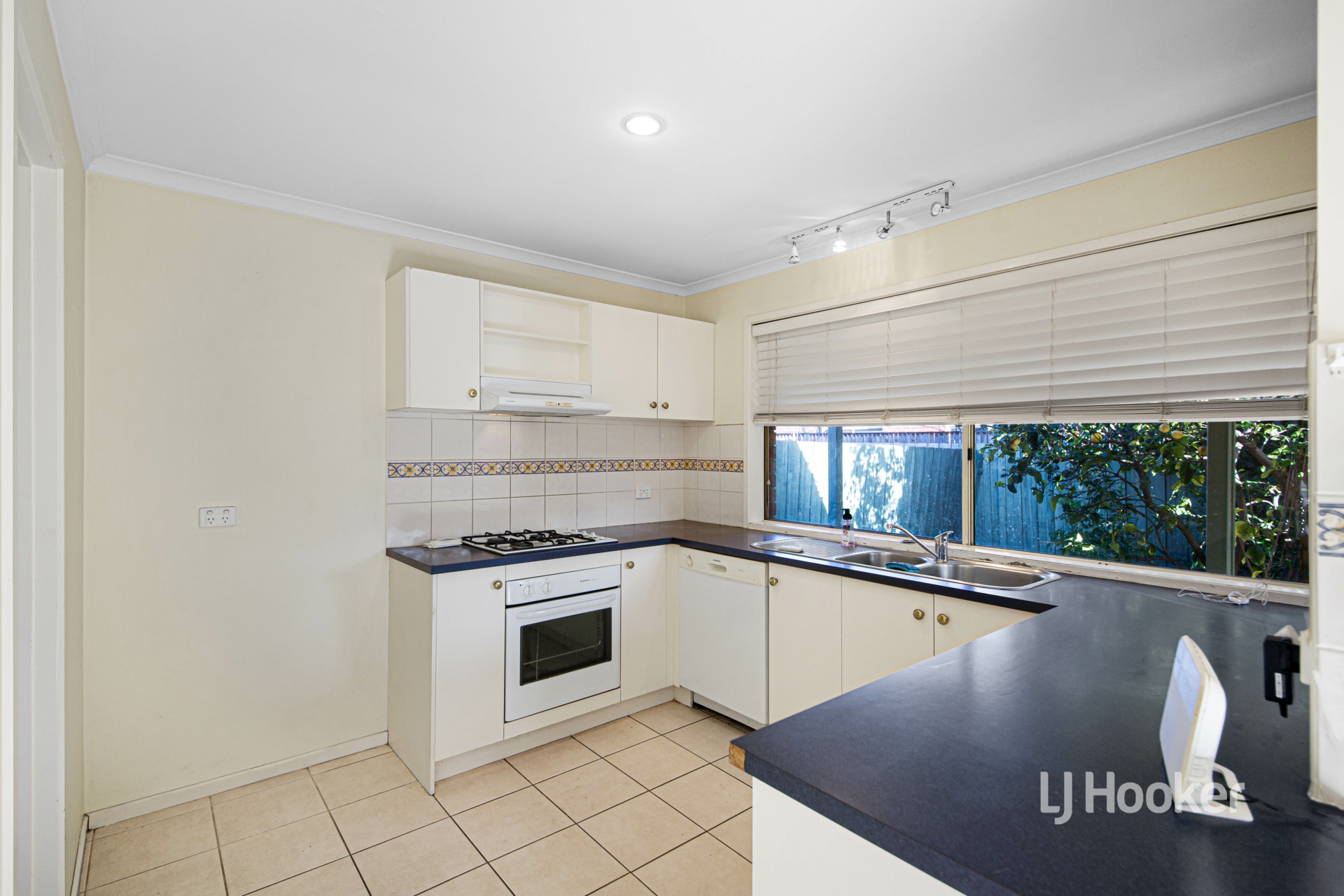 23 Leda Drive — photo 6 of 12