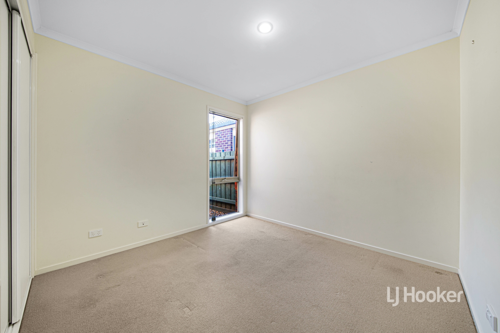 23 Leda Drive — photo 8 of 12