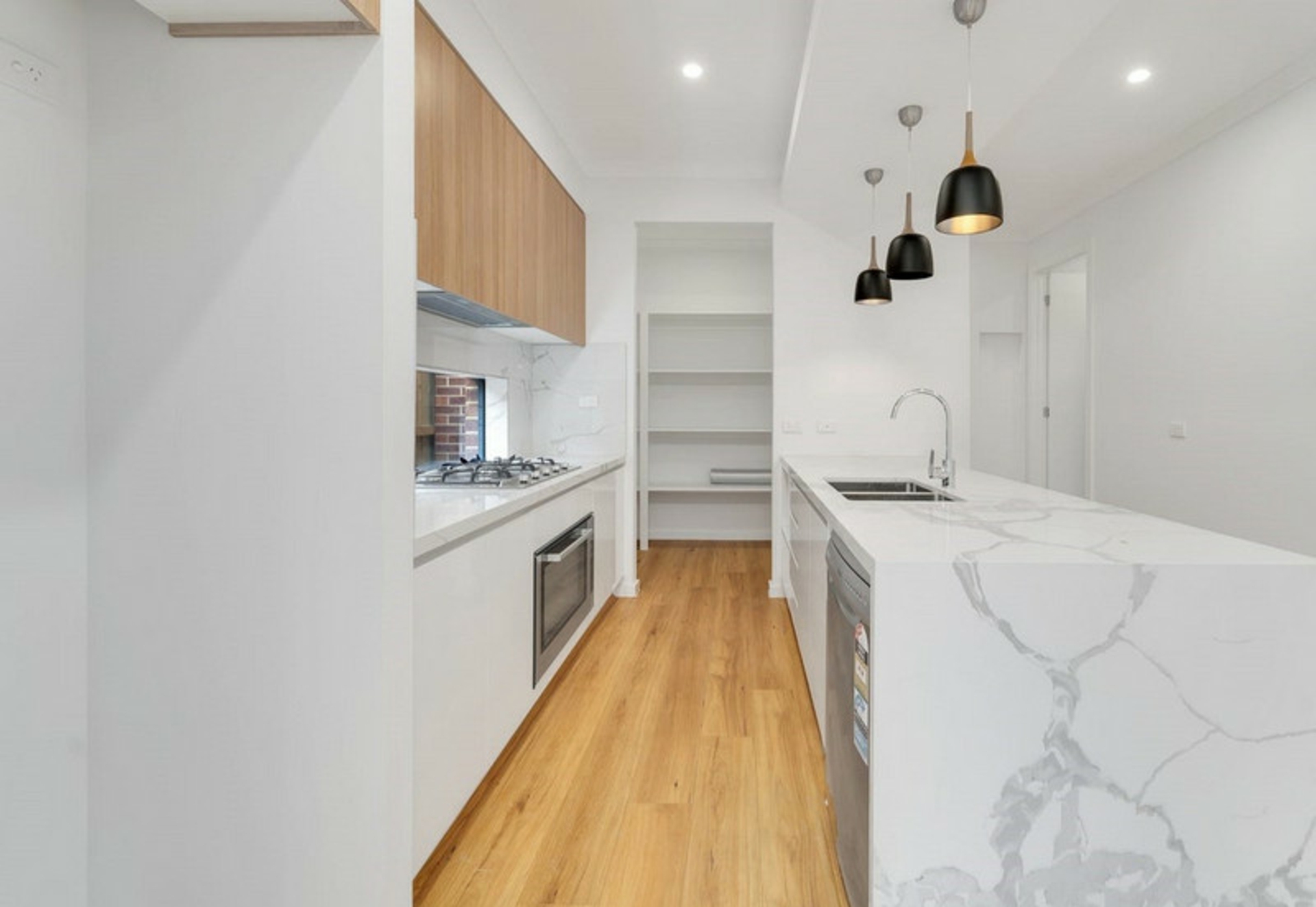 76 Surin Road — photo 3 of 9