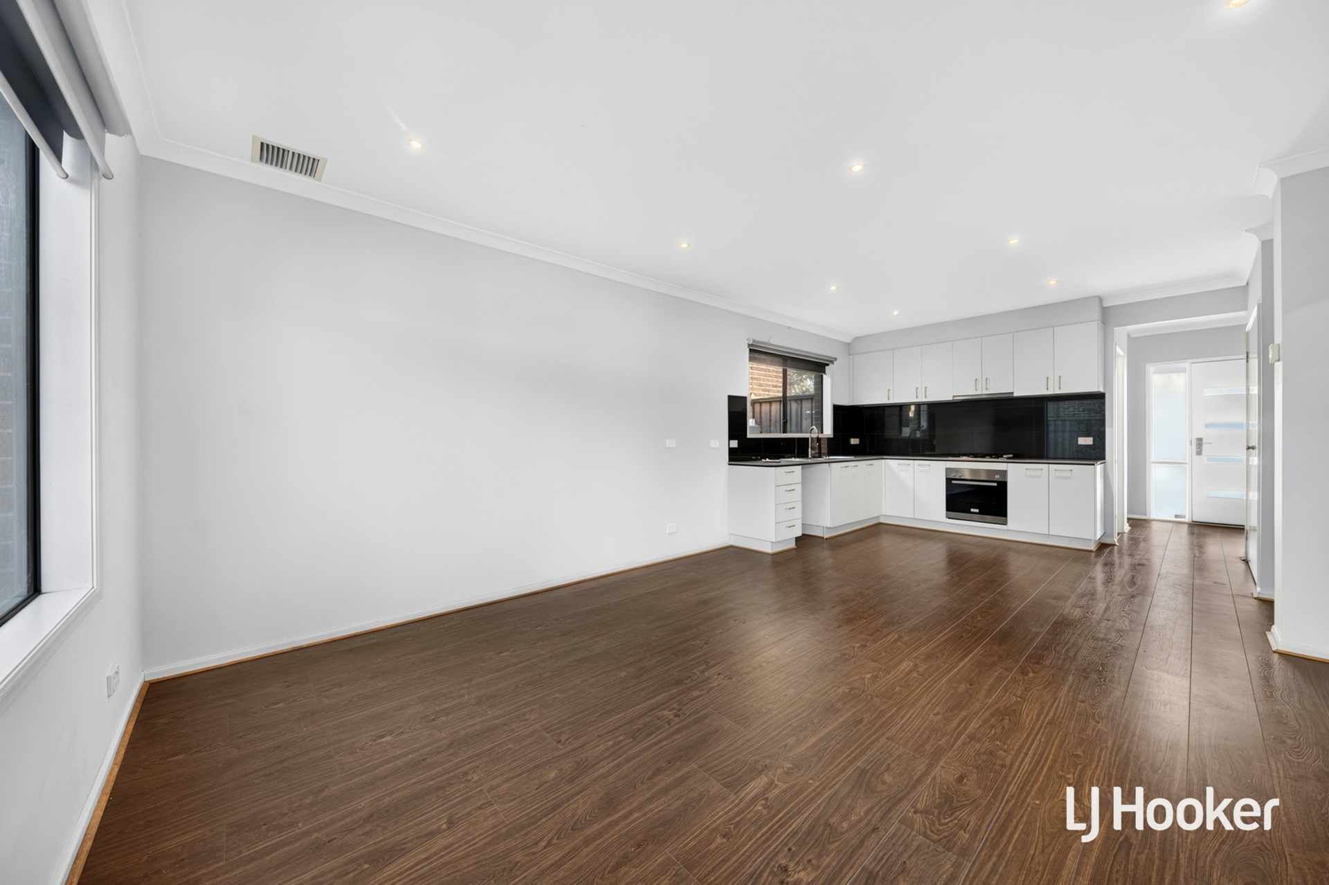 4 Suva Street — photo 4 of 16