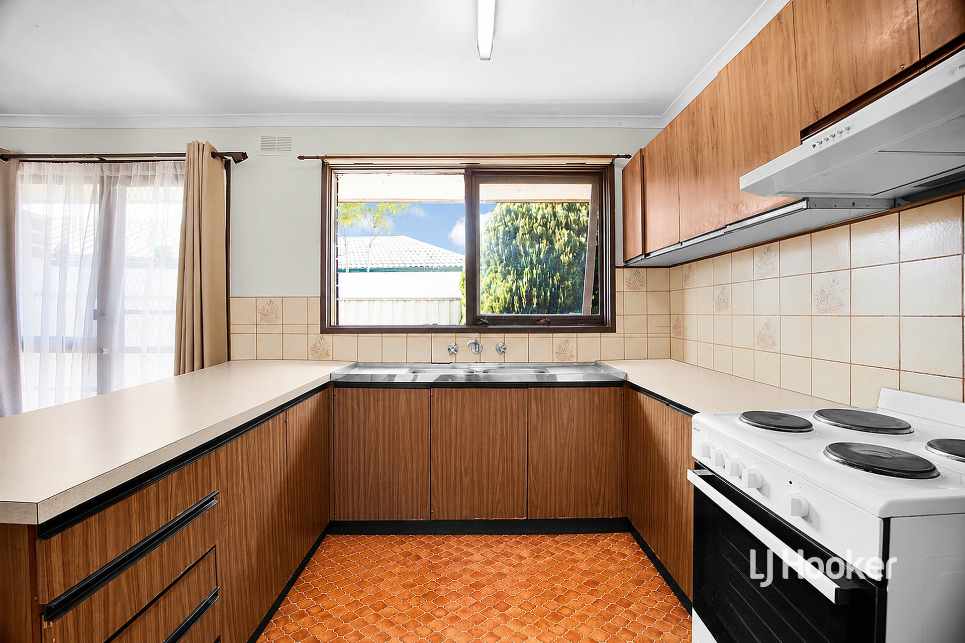 162 Derrimut Road — photo 4 of 14