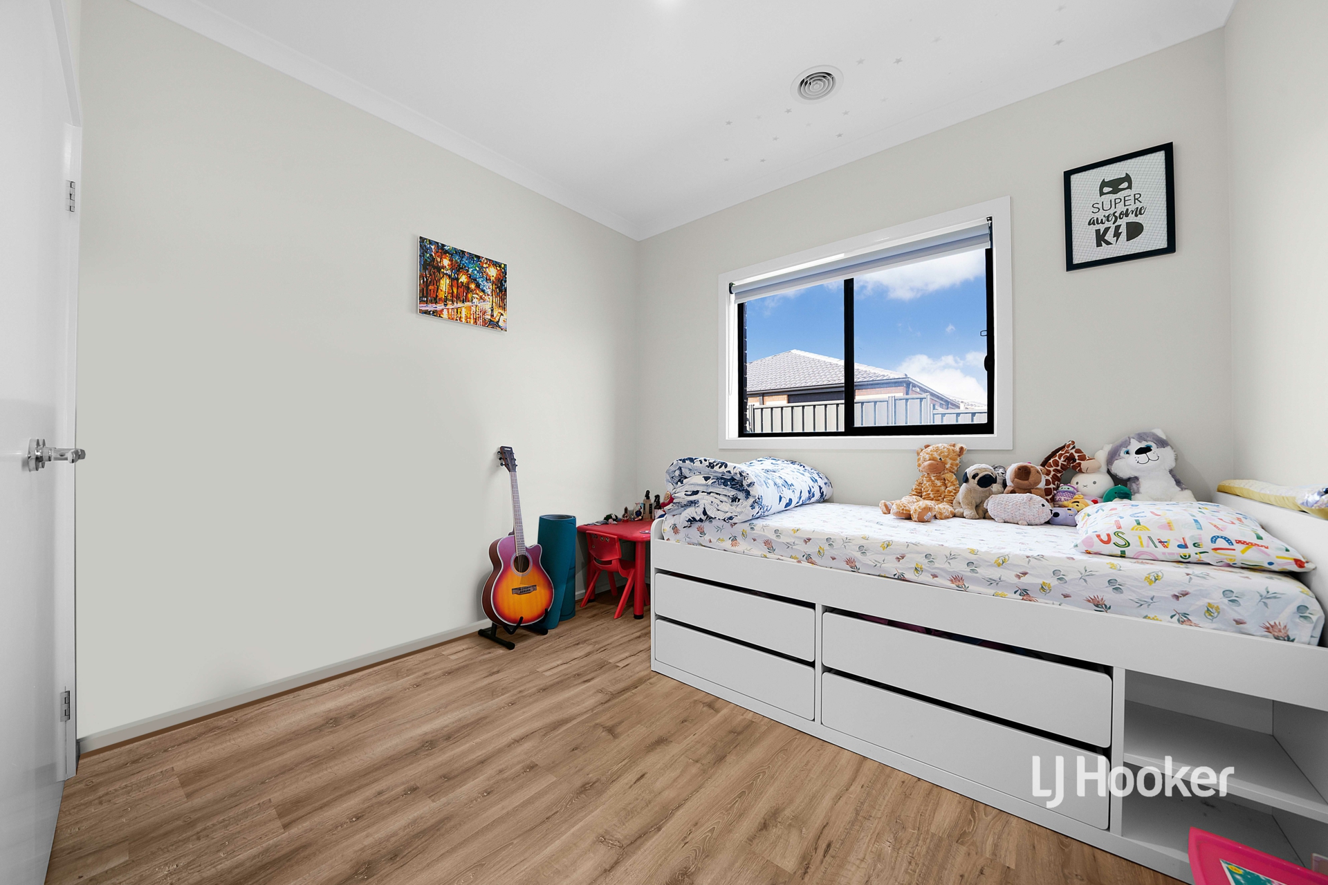 18 Maroon Street — photo 15 of 21