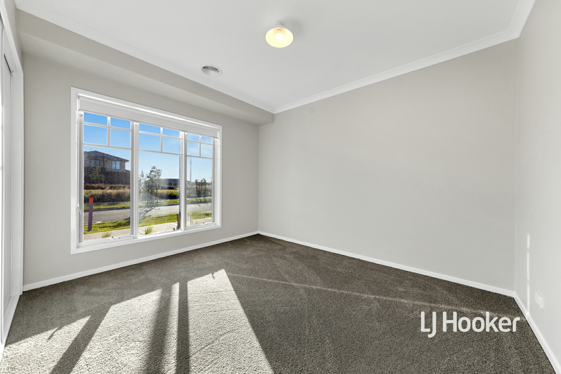 7 Arkport Way — photo 8 of 12