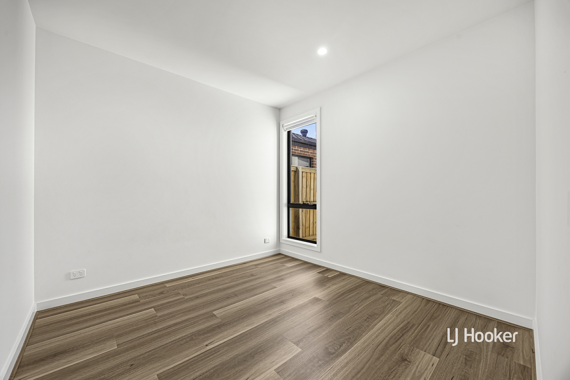 9 Hattonwall Road — photo 3 of 16