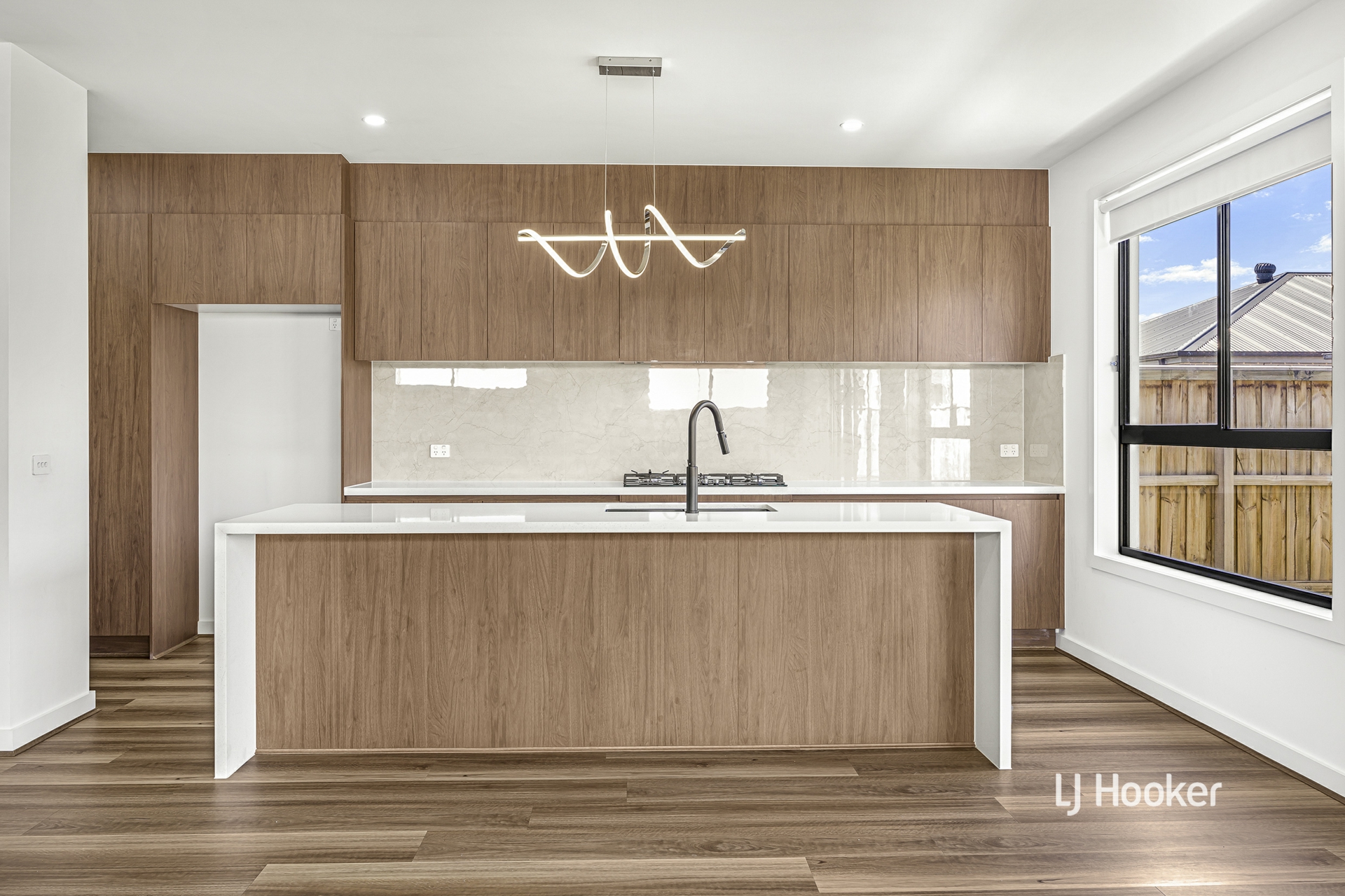 9 Hattonwall Road — photo 4 of 16