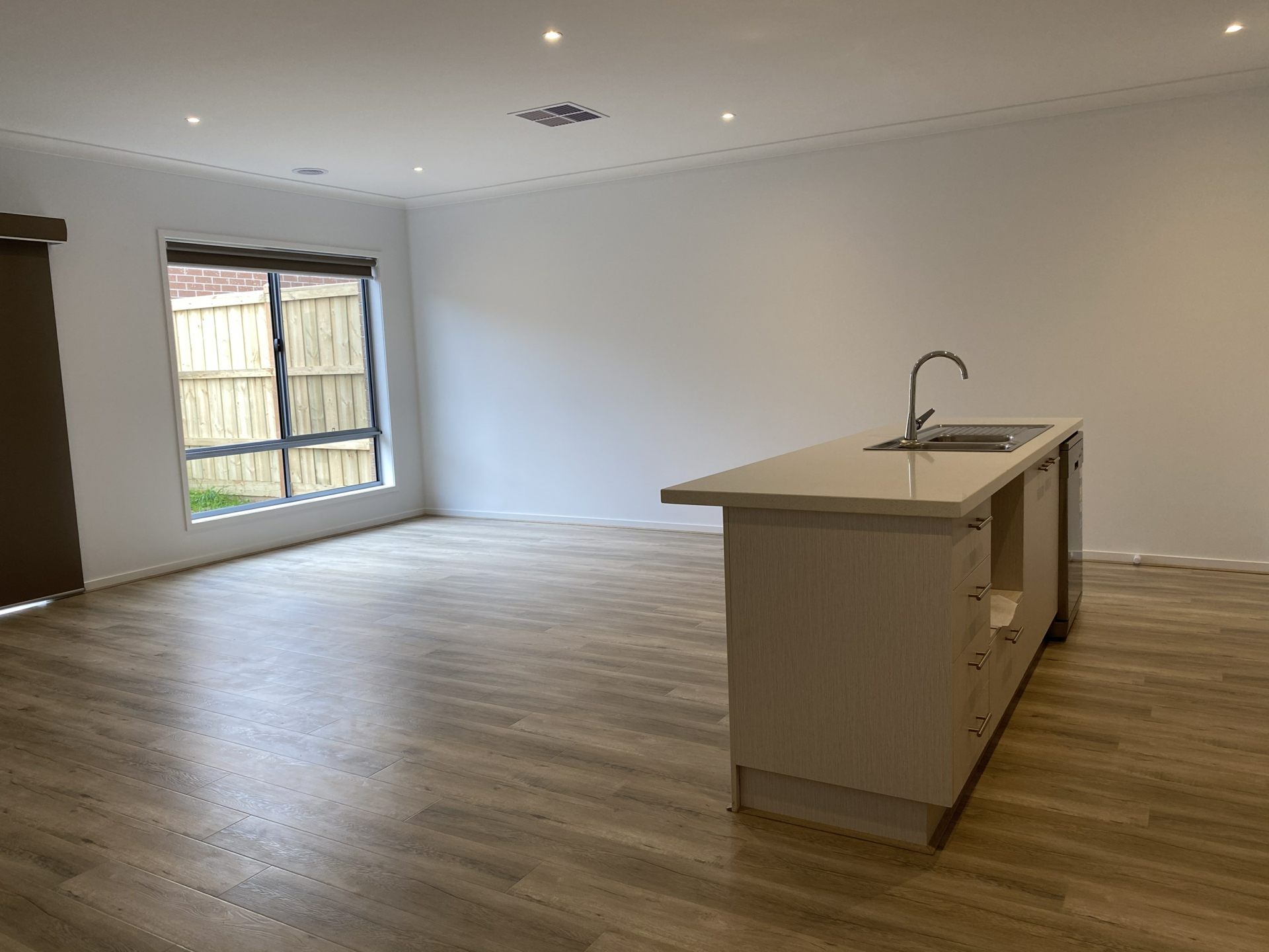 34 Lucerne Drive — photo 3 of 6
