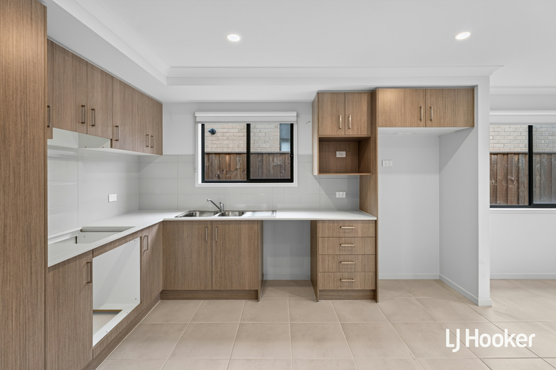20 Josephine Street — photo 4 of 13