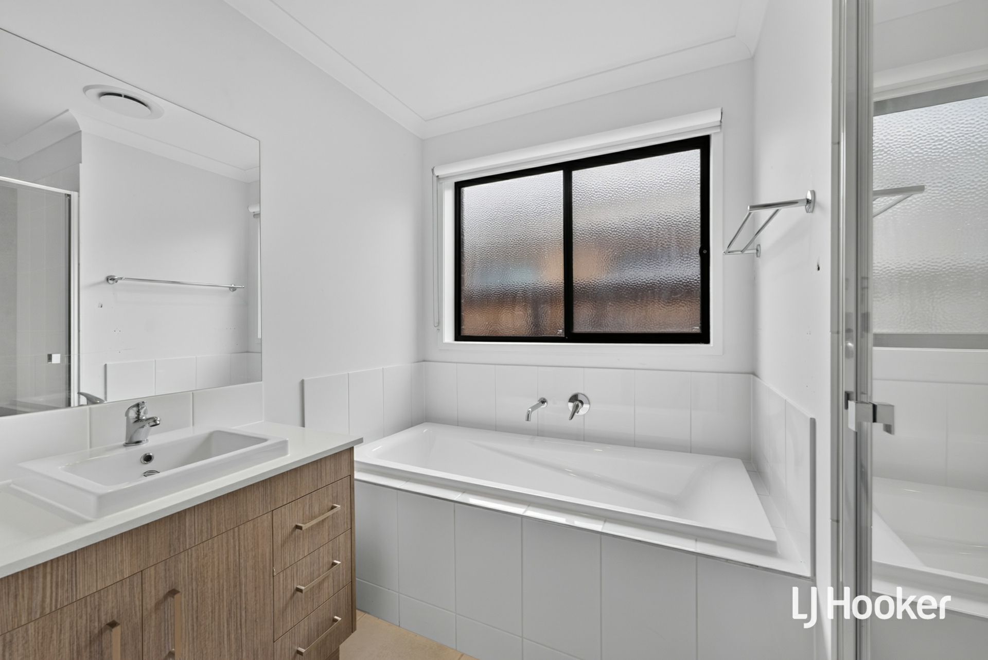 20 Josephine Street — photo 11 of 13