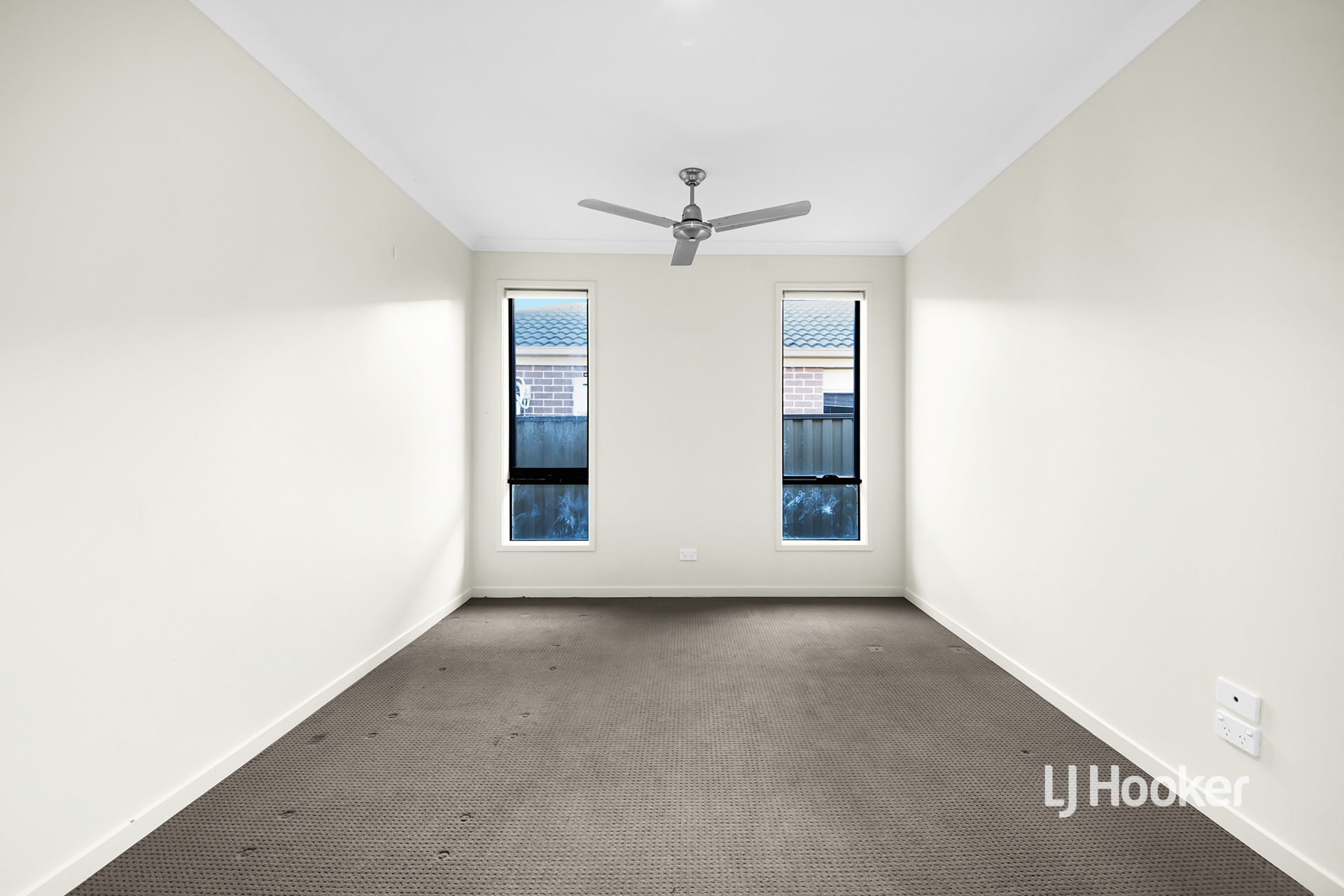 21 Michael Place — photo 4 of 16