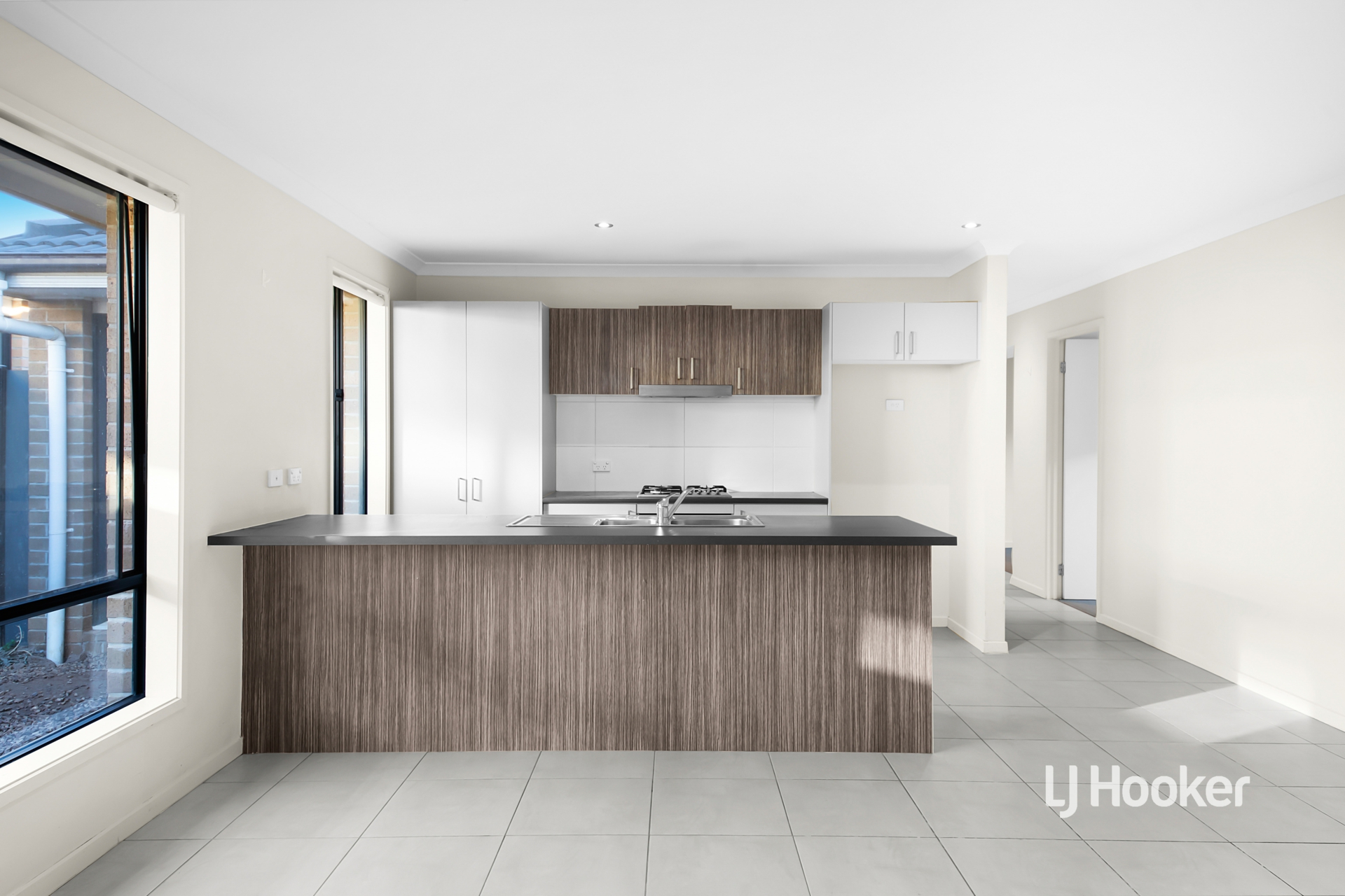 21 Michael Place — photo 5 of 16
