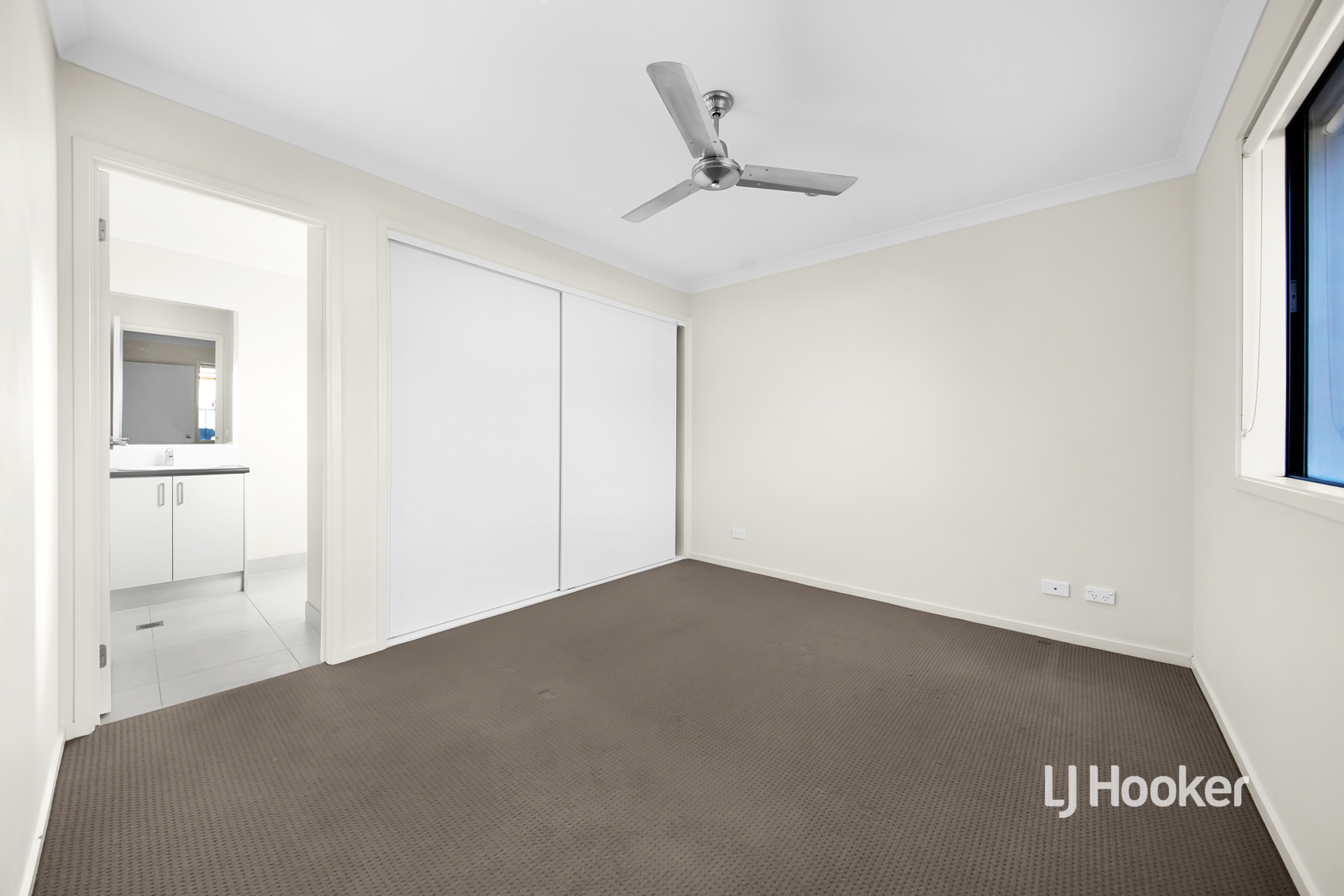 21 Michael Place — photo 12 of 16