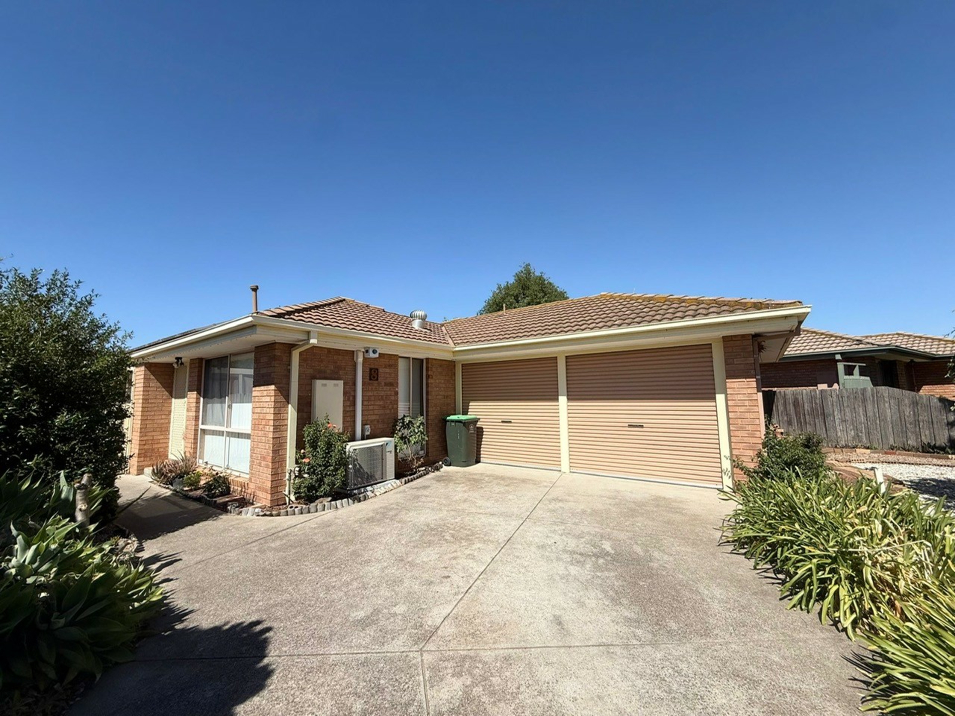 8 Macks Place — photo from LJ Hooker Point Cook