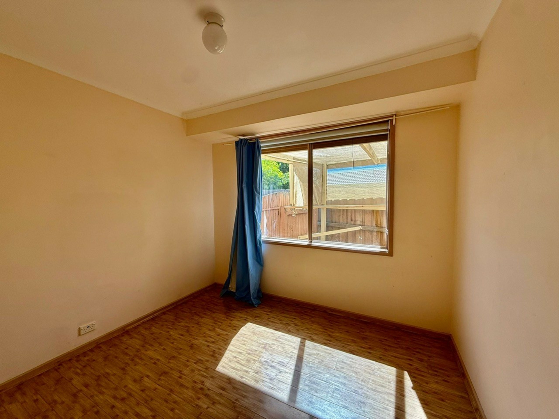 8 Macks Place — photo 5 of 9