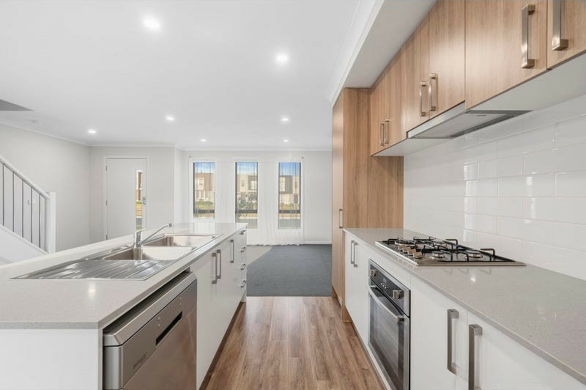 957 Morris Road — photo 4 of 14
