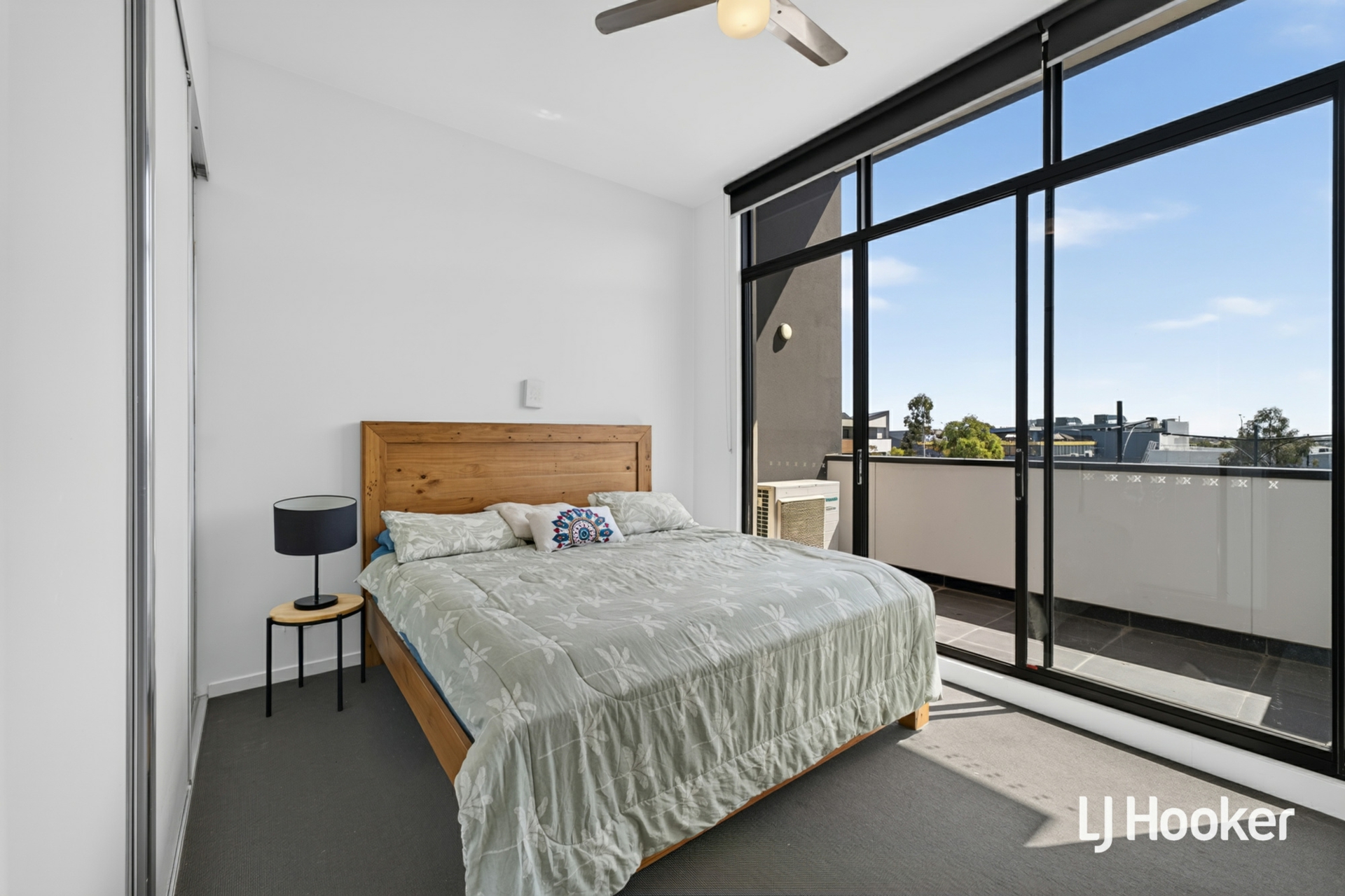 15 Tribeca Drive — photo 9 of 17