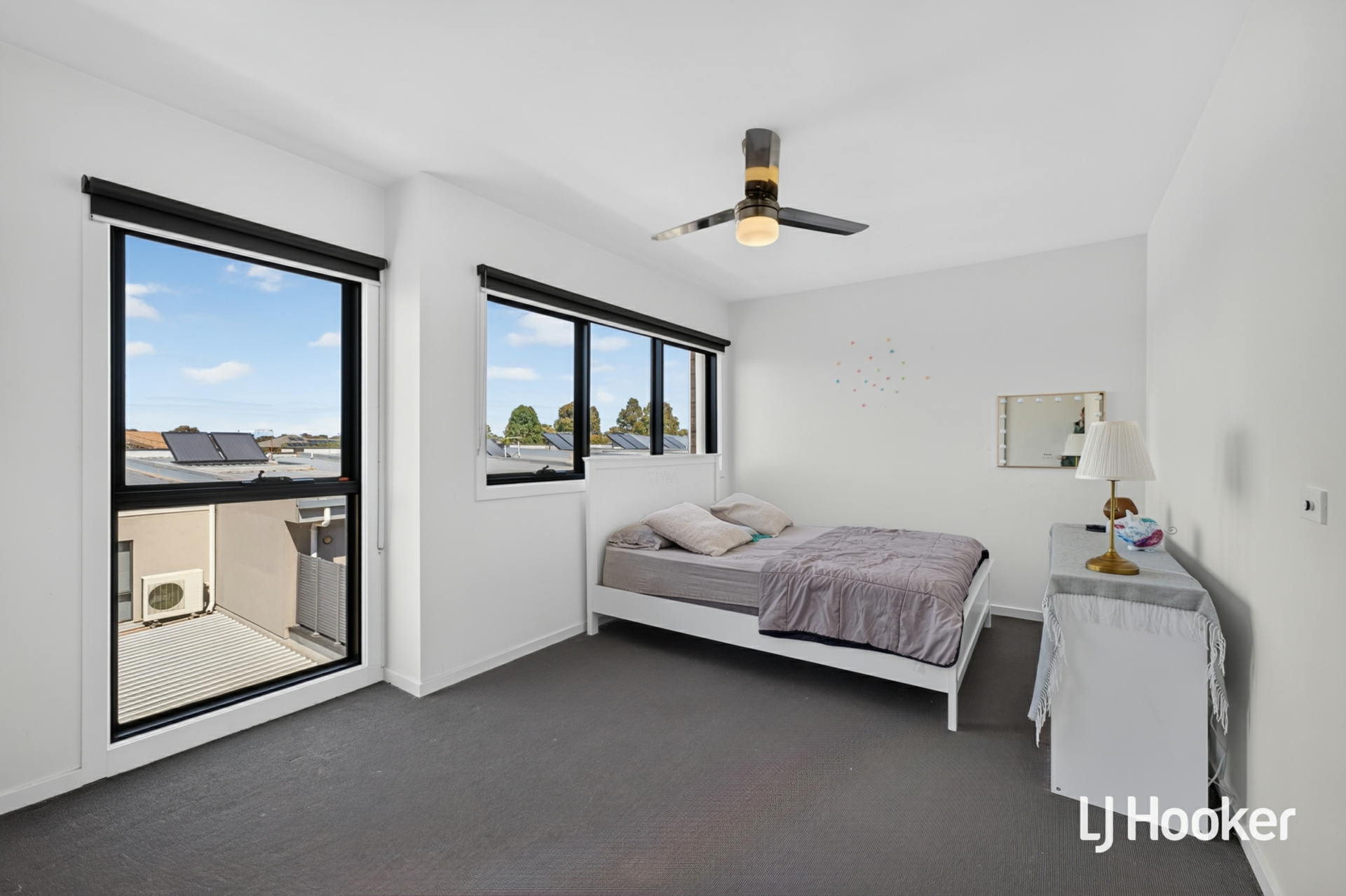 15 Tribeca Drive — photo 12 of 17
