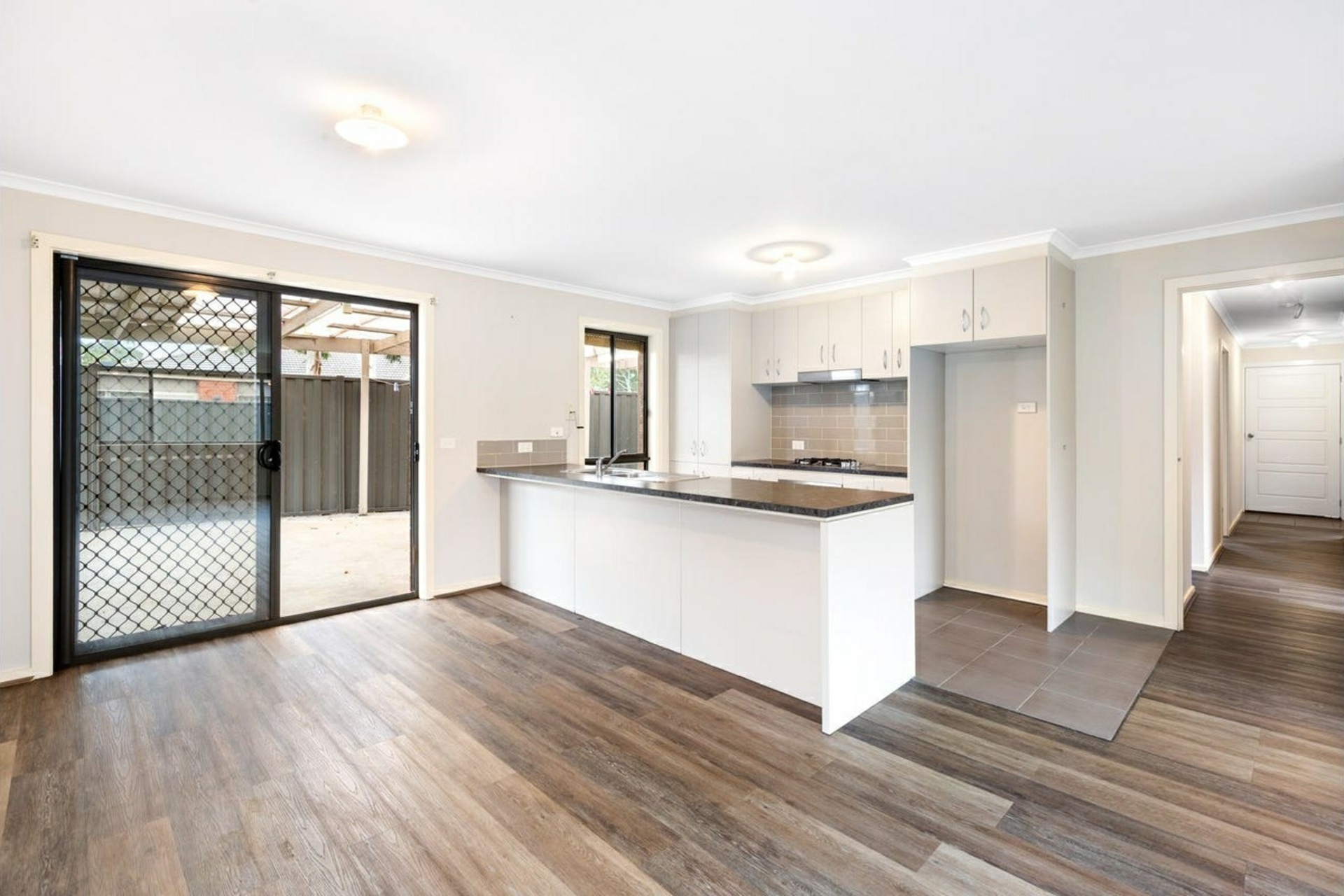 13 Weavers Street — photo 5 of 12