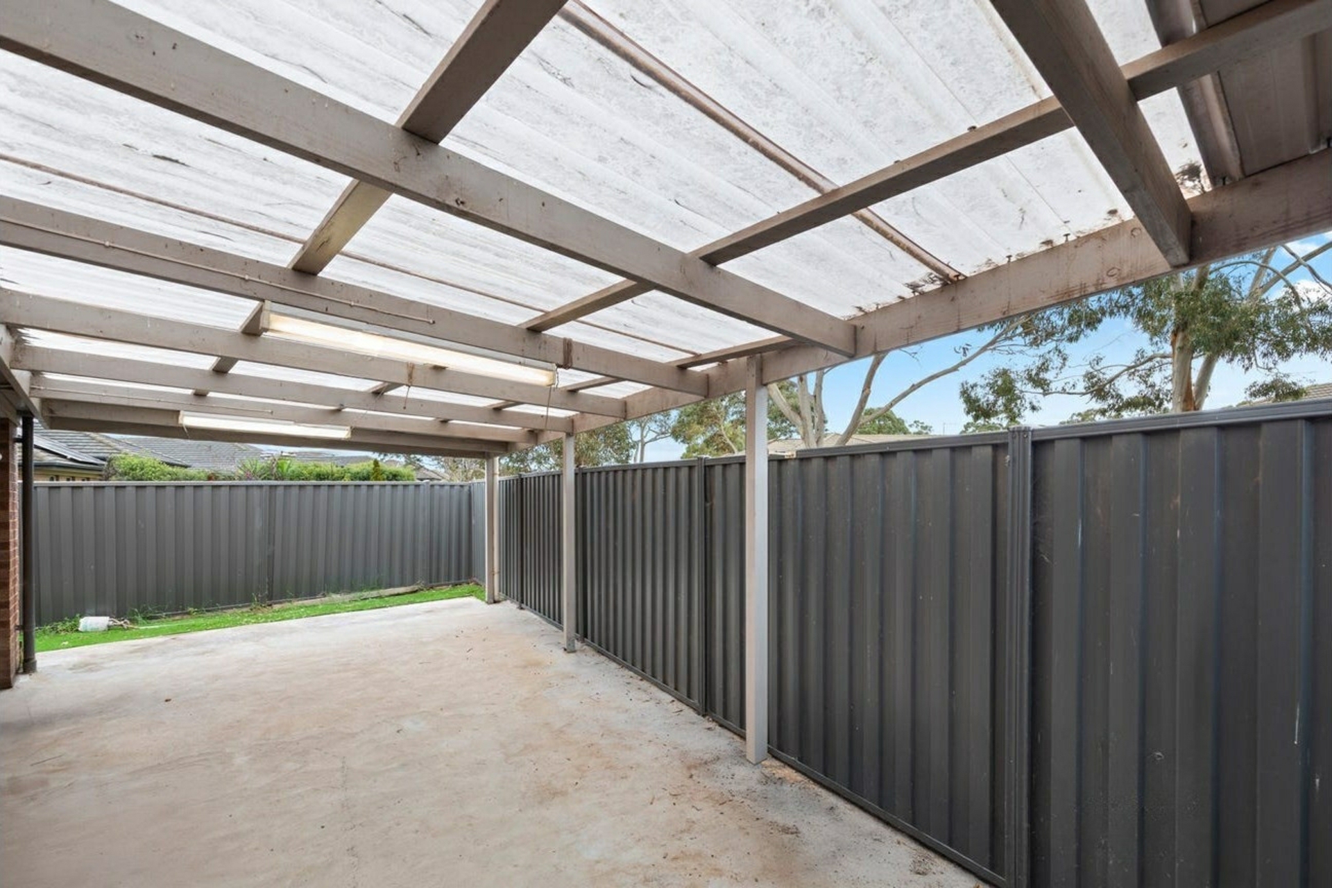 13 Weavers Street — photo 11 of 12