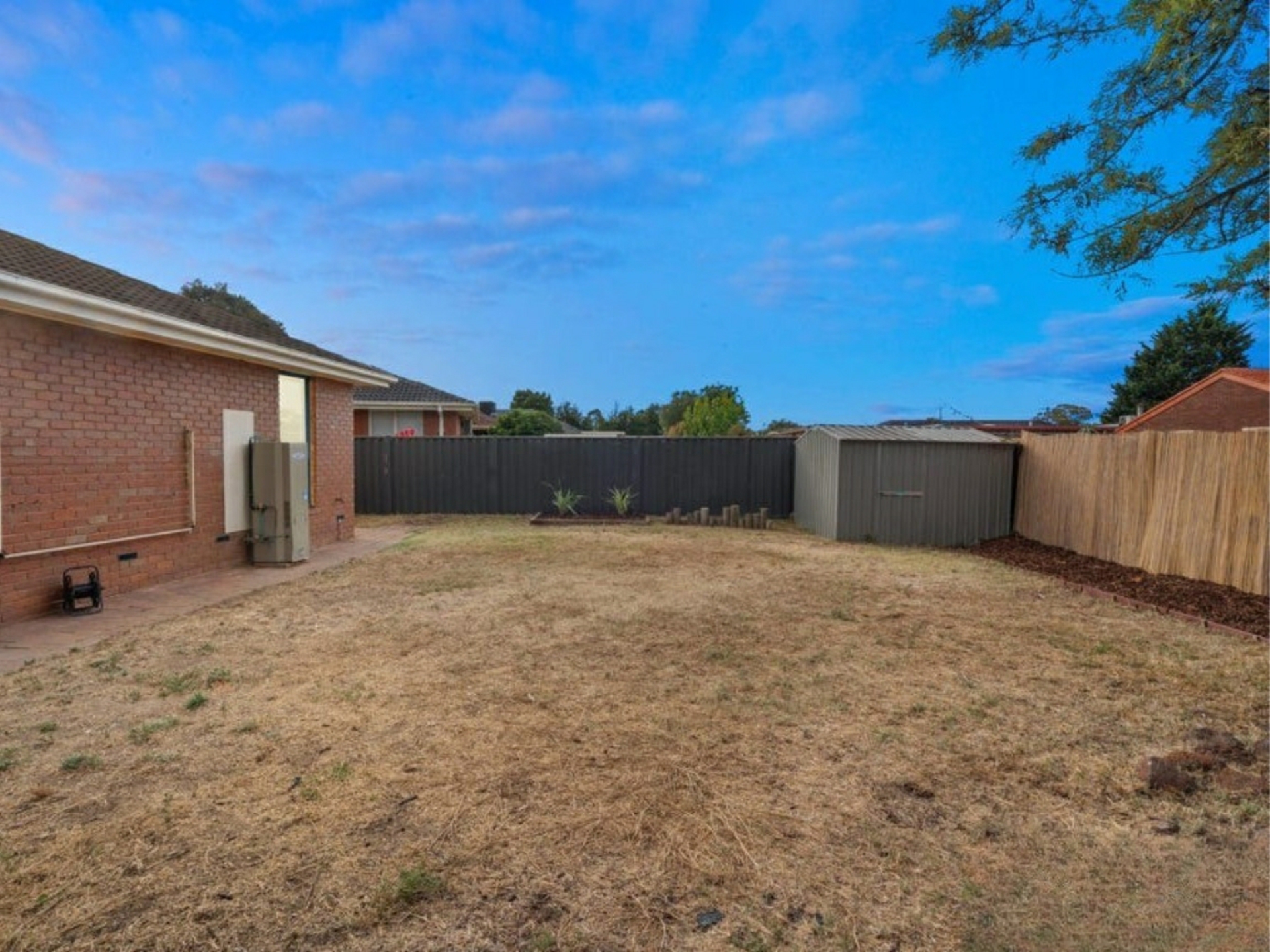6 Gloucester Court — photo 10 of 11