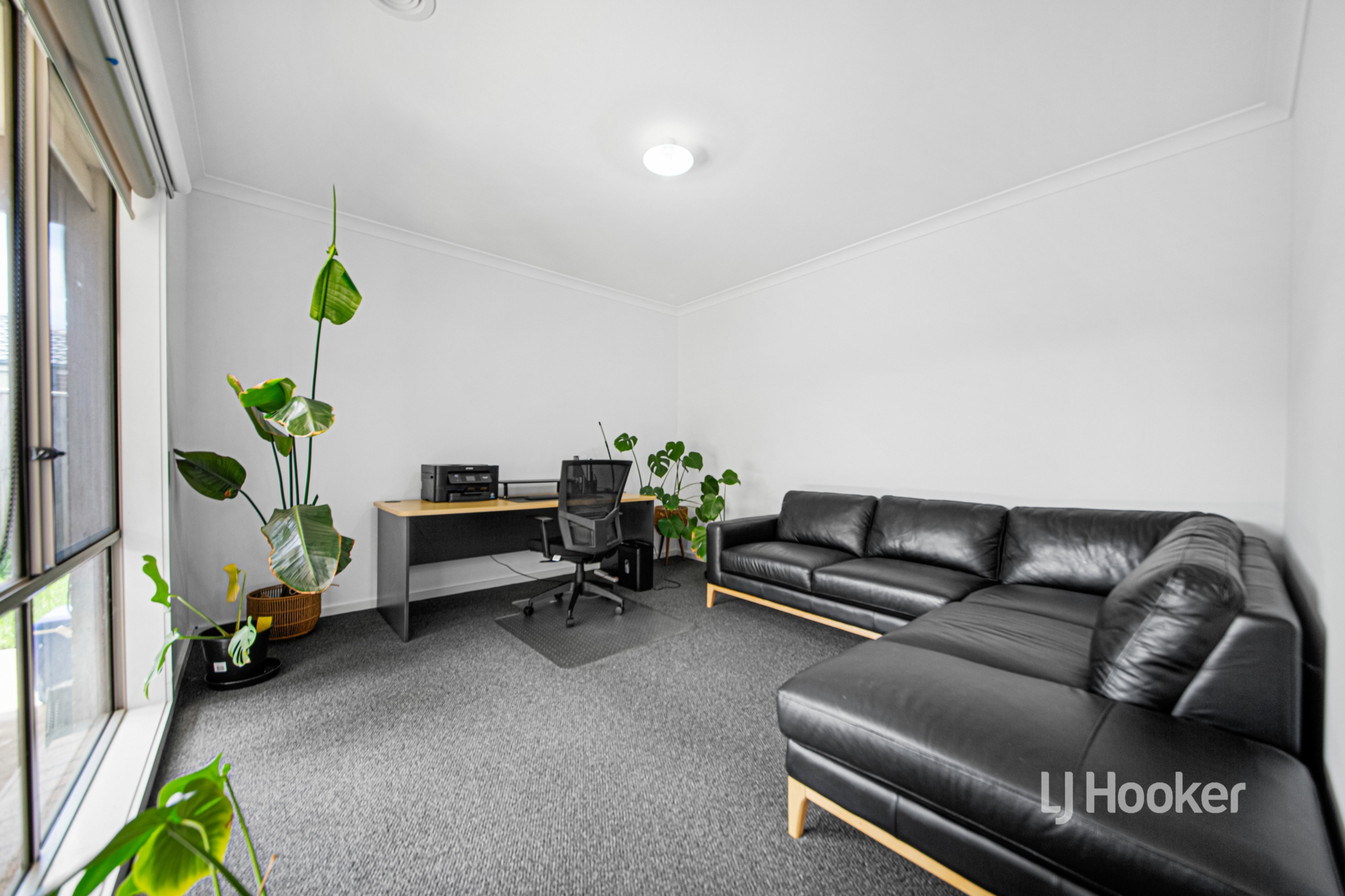 17 Laflin Avenue — photo 5 of 16